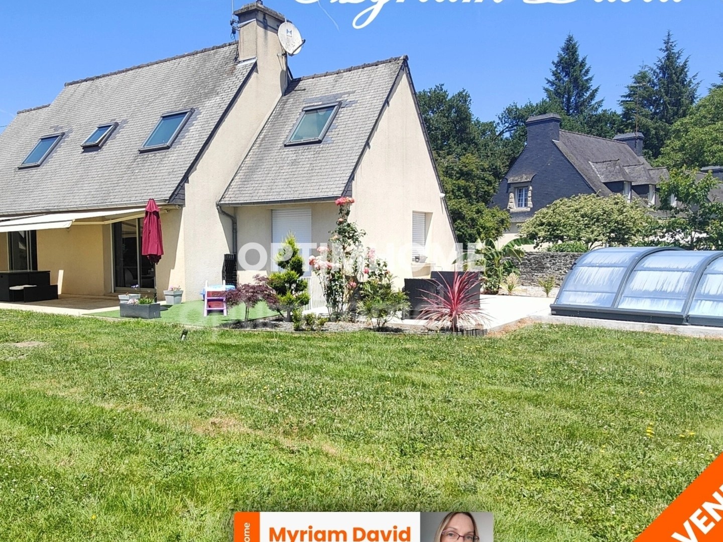 ✨ Élégante maison rénovée avec piscine et grand garage à Rostrenen