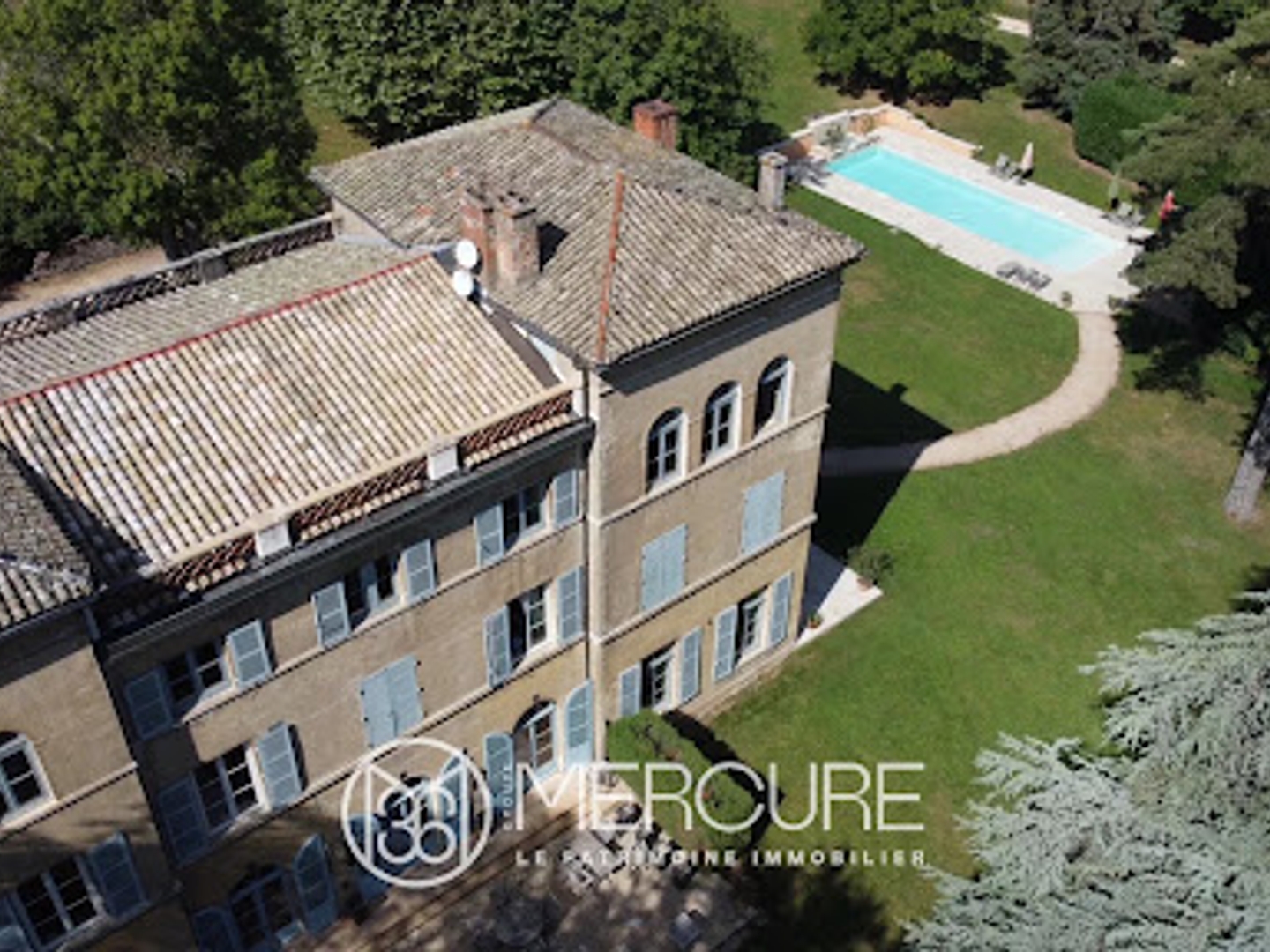 Château 15 pièces 749 m²