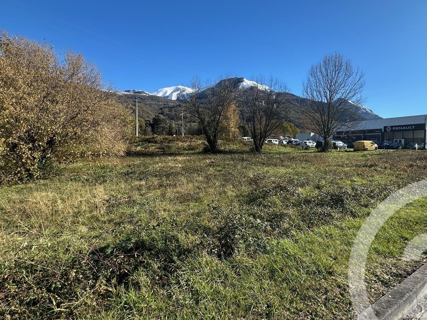Terrain 3011 m²