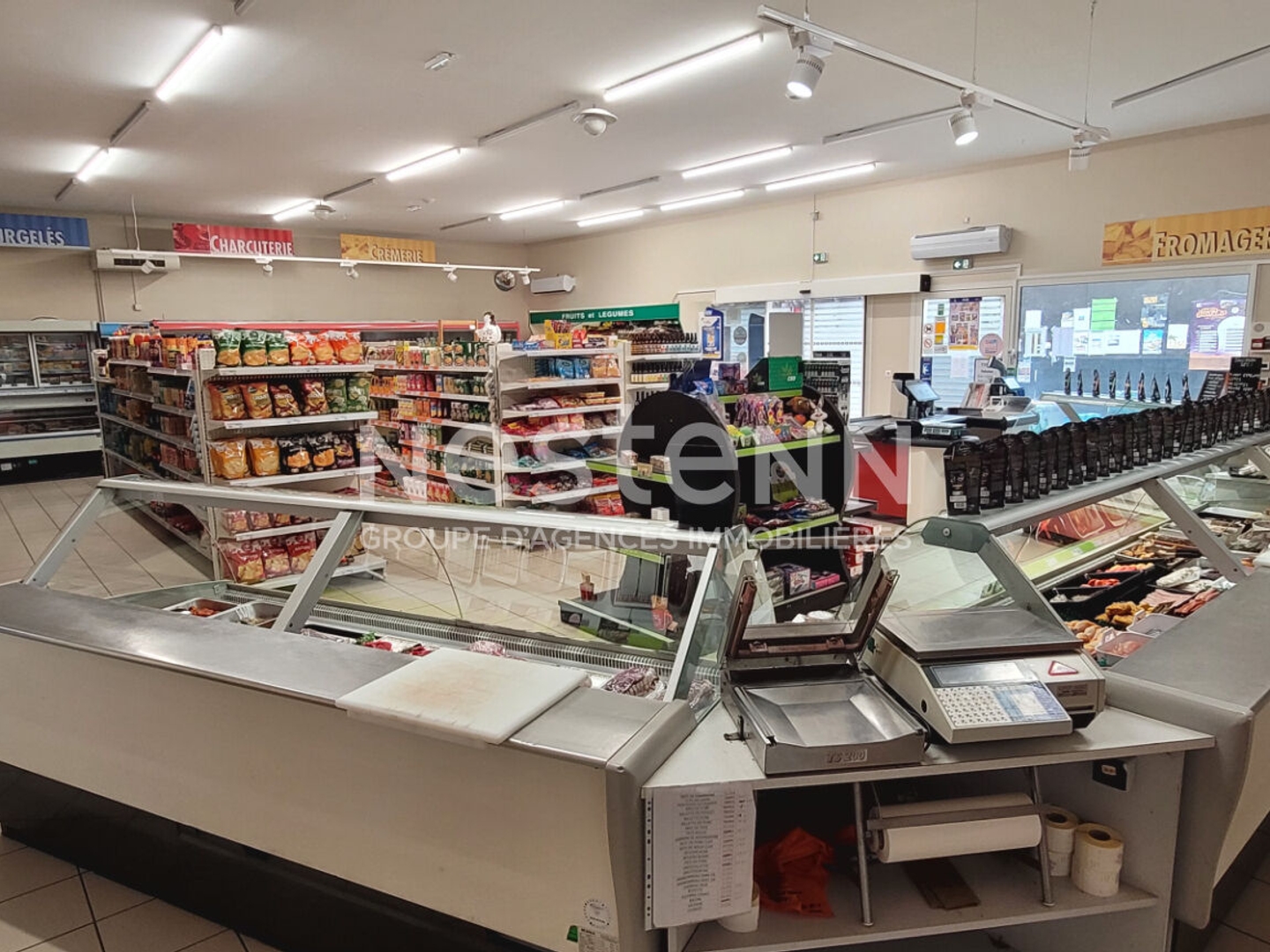 Magasin à vendre - 320m2 - Francueil (37150)
