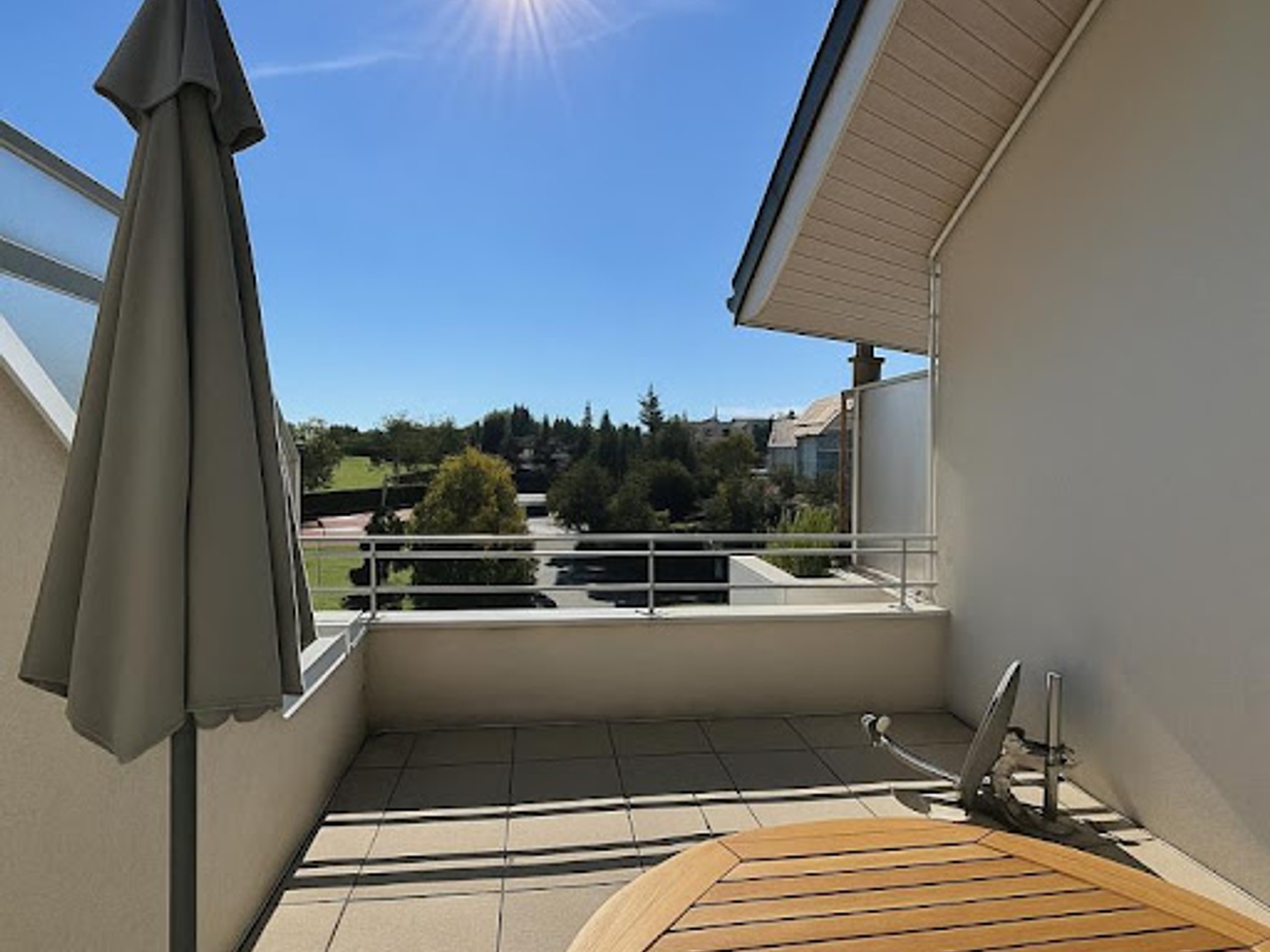 Appartement à vendre - 3 pièces - 100m2 - Divonne-Les-Bains (01220)
