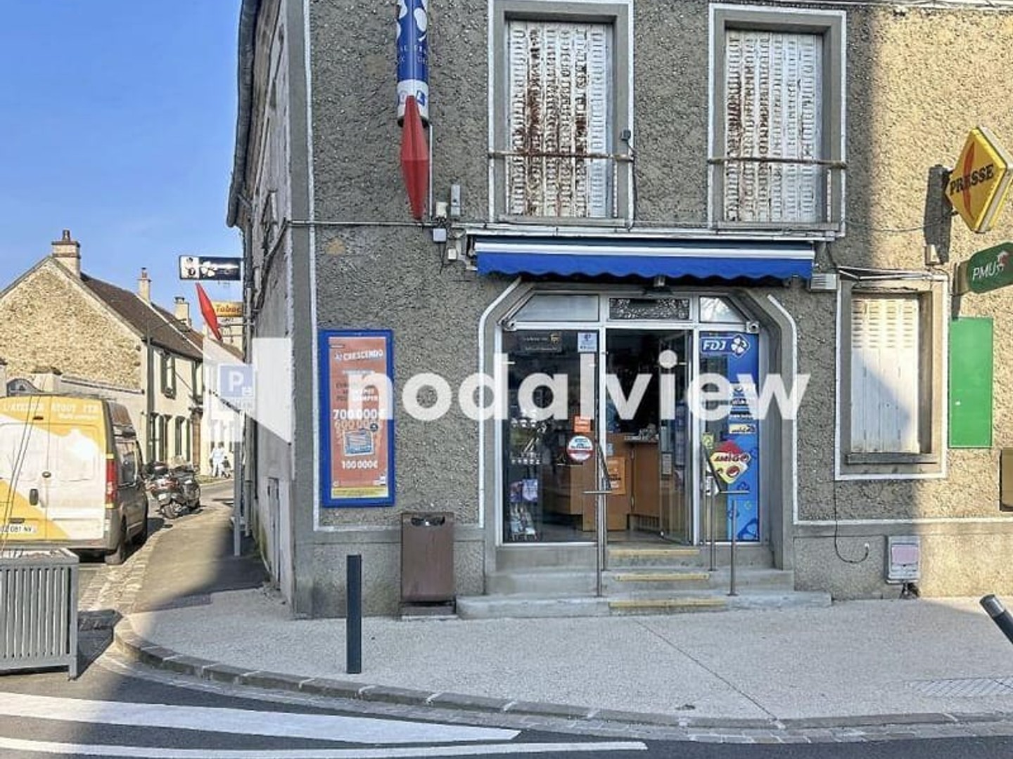 Immeuble commercial 139 m²
