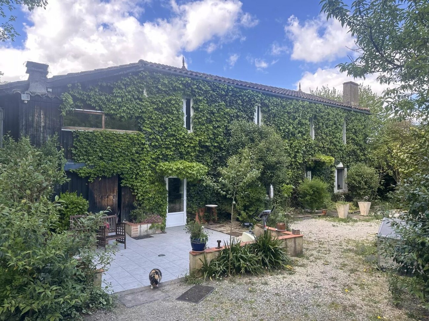 Maison 5 pièces 300 m²