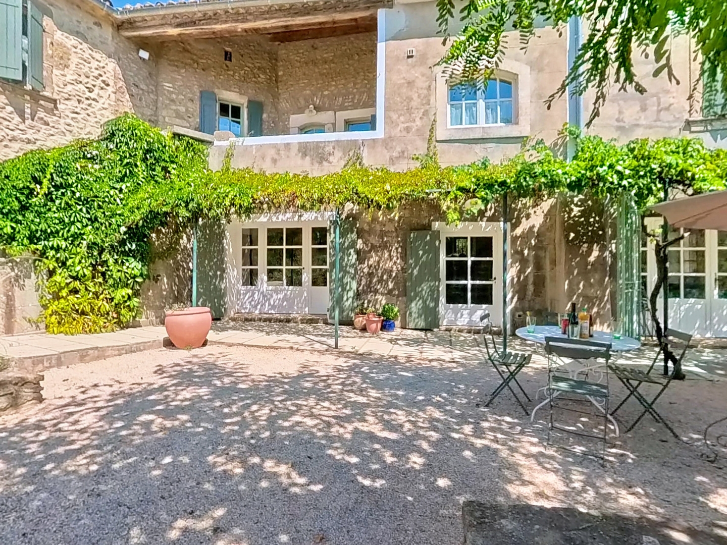 Maison à vendre - 9 pièces - 323m2 - Uzès (30700)