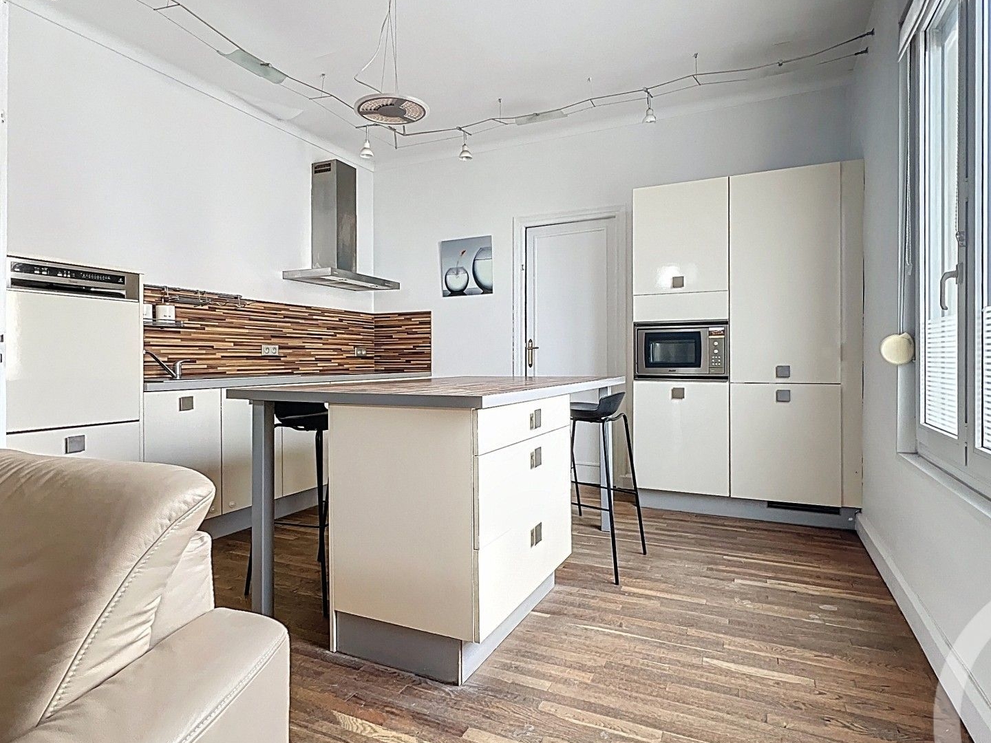 Immeuble 3 pièces 163 m²