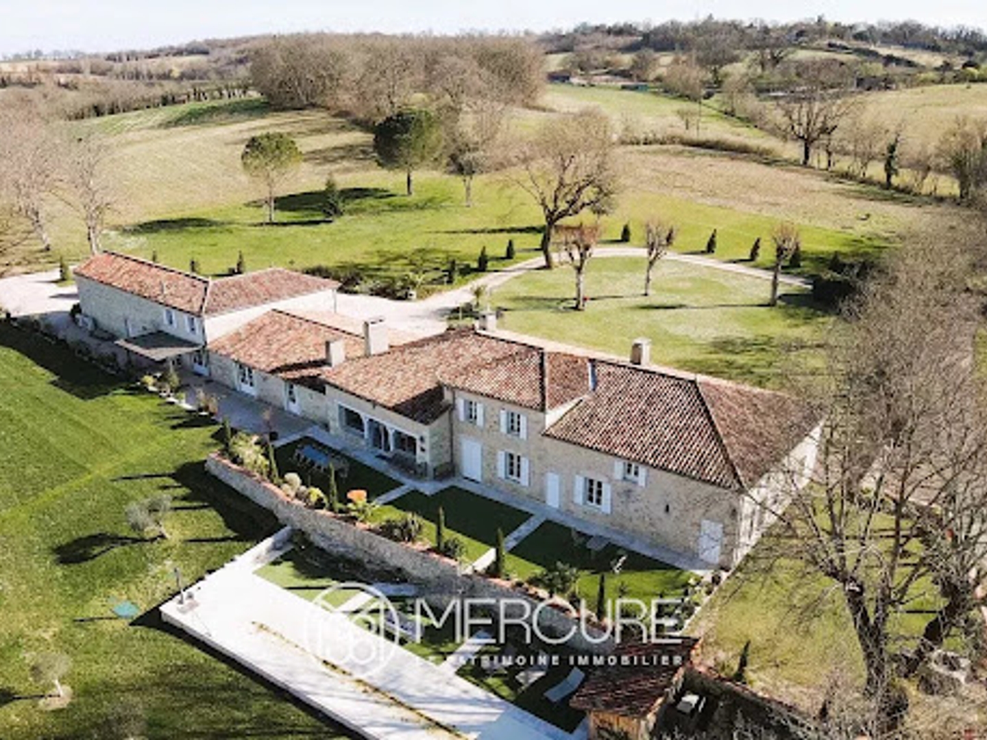 Propriété 13 pièces 550 m²