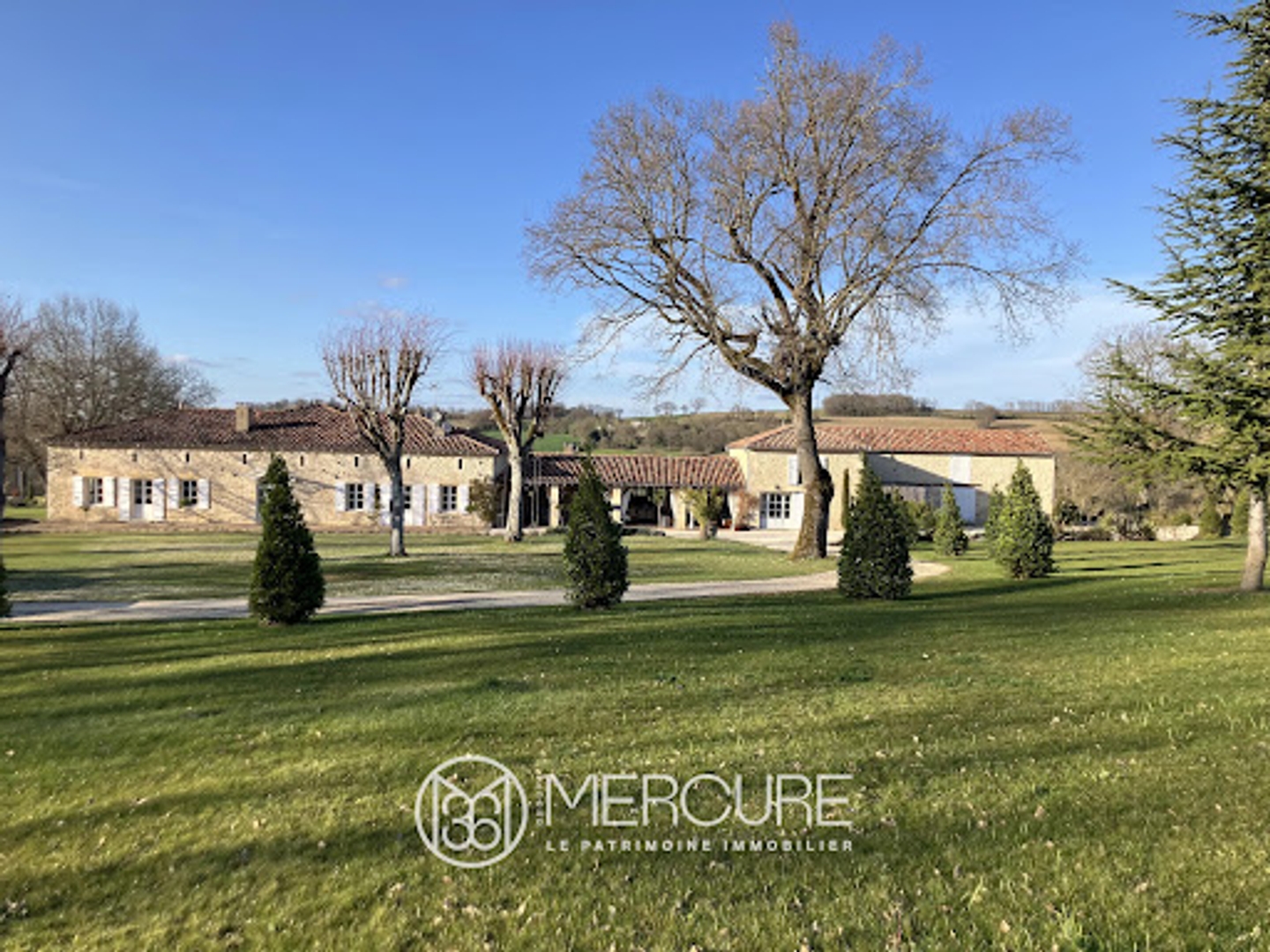 Maison à vendre - 13 pièces - 550m2 - Condom (32100)