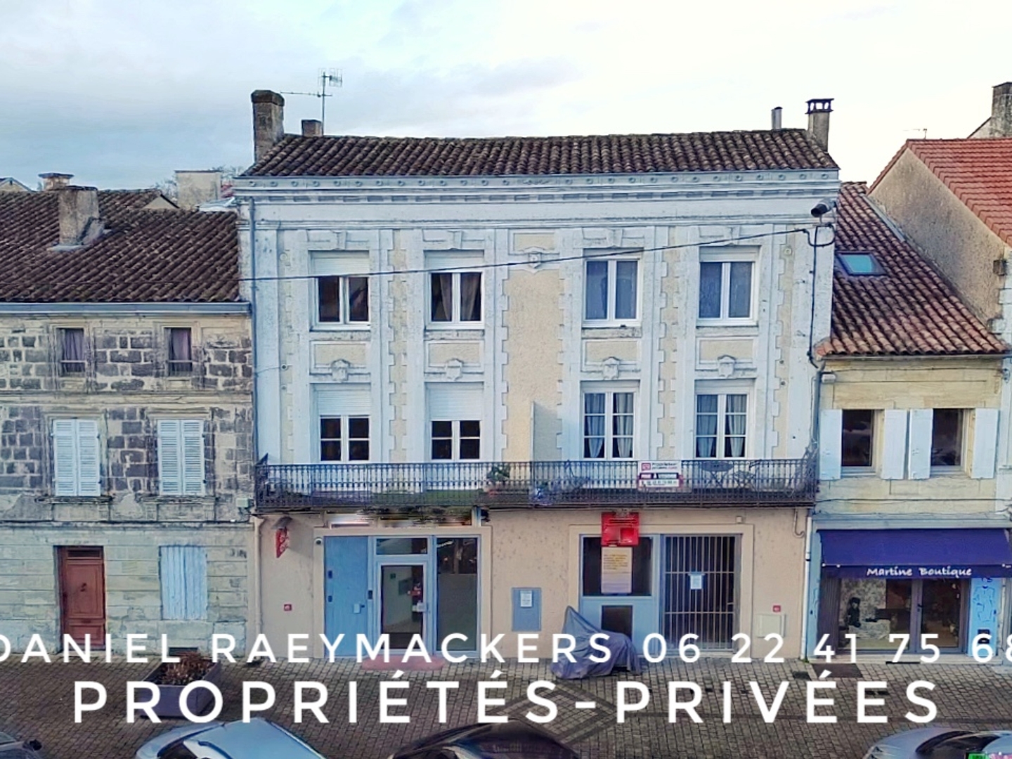 Immeuble Montpon Menesterol 11 pièce(s) 214 m2