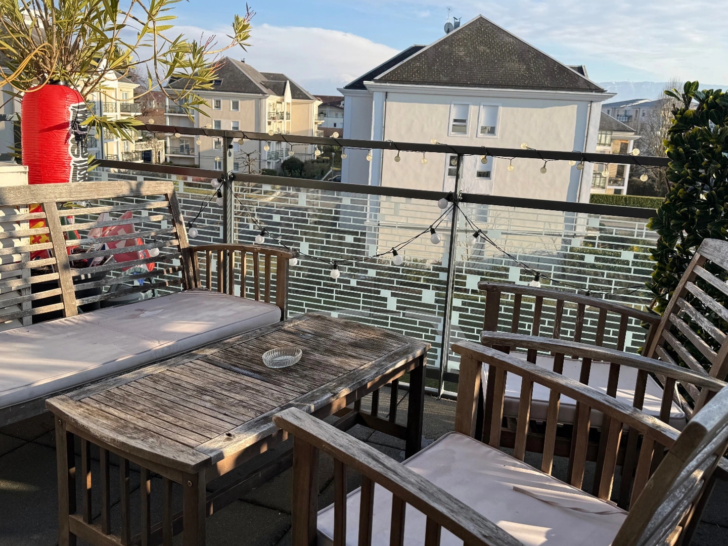 Appartement à vendre - 3 pièces - 64m2 - Ferney-Voltaire (01210)