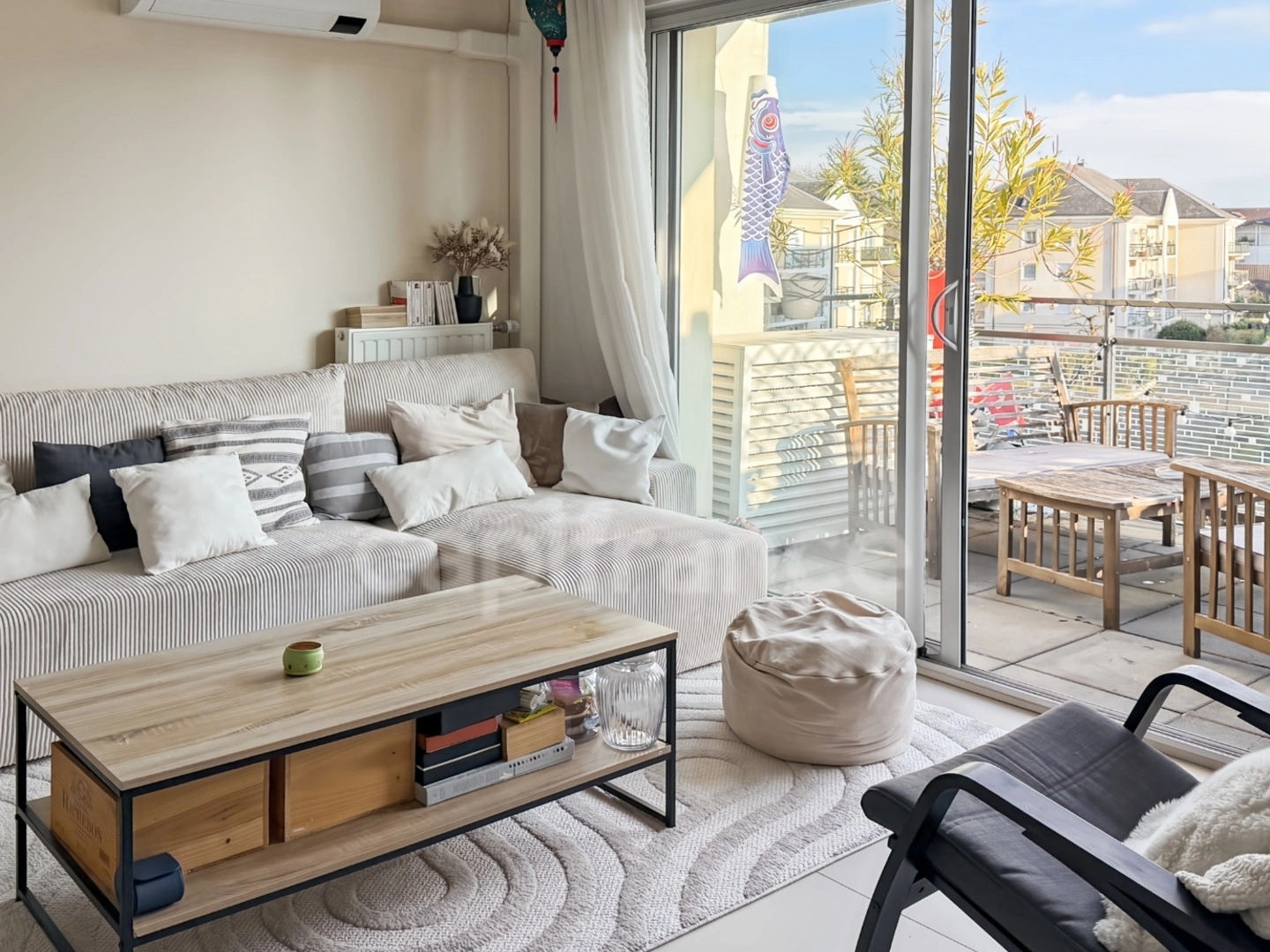 Appartement à vendre - 3 pièces - 64m2 - Ferney-Voltaire (01210)