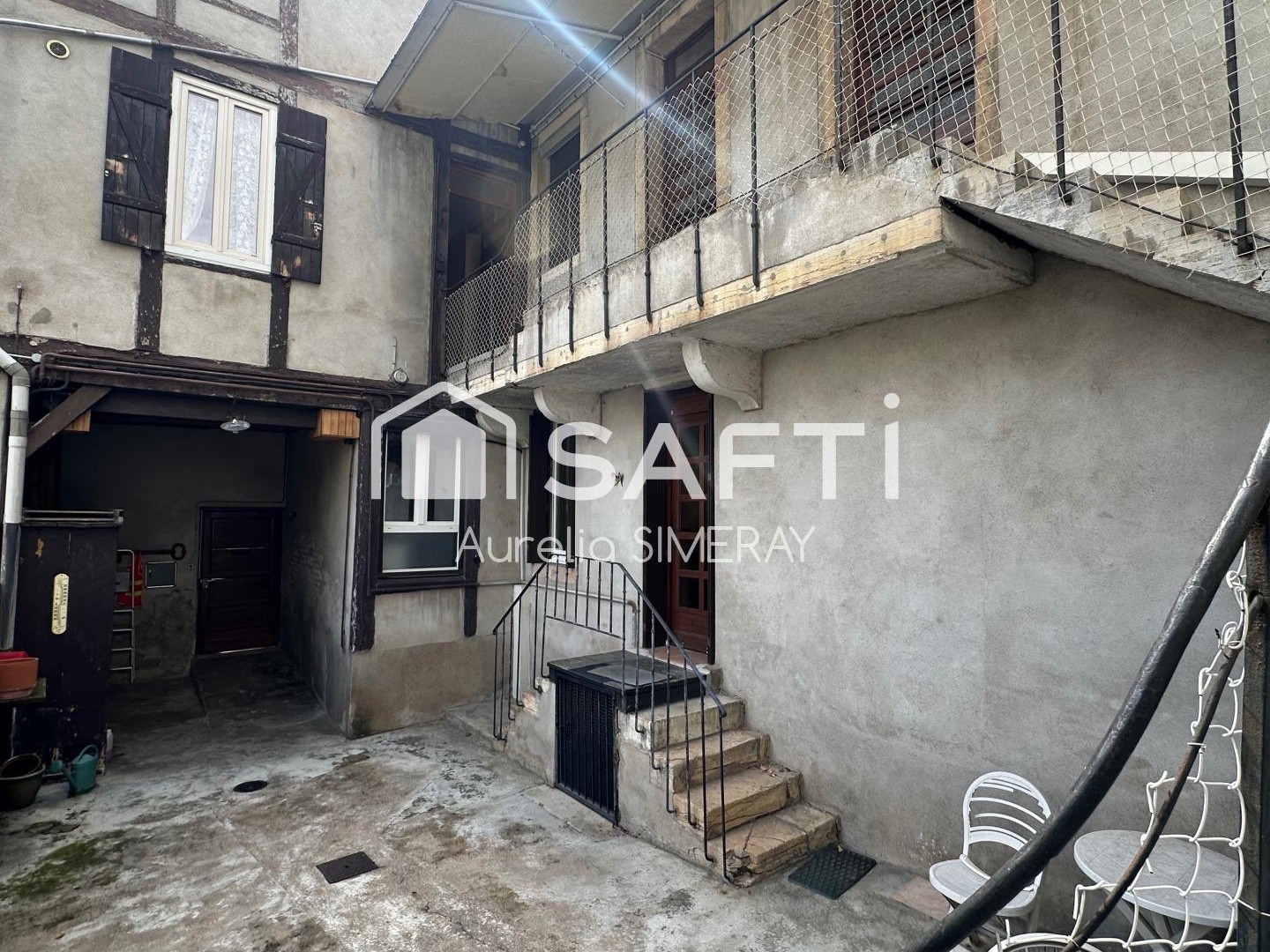 Immeuble 3 logements + garage Atelier - DIJON WILSON