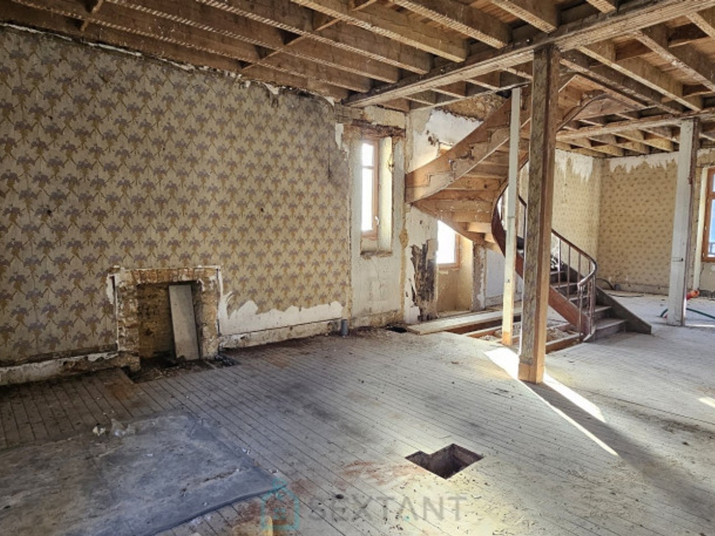 Appartement à vendre - 4 pièces - 190m2 - Sarlat-La-Canéda (24200)