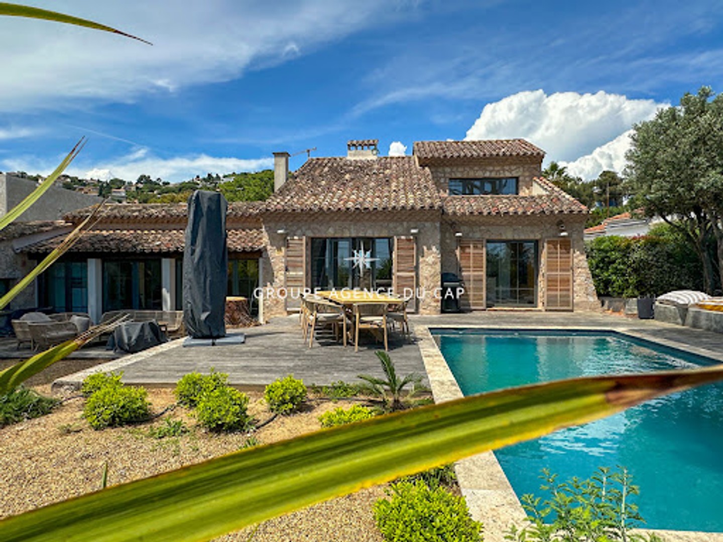Propriété 7 pièces 220 m²