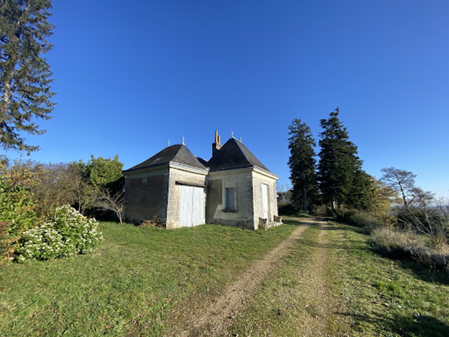 Château 12 pièces 404 m²