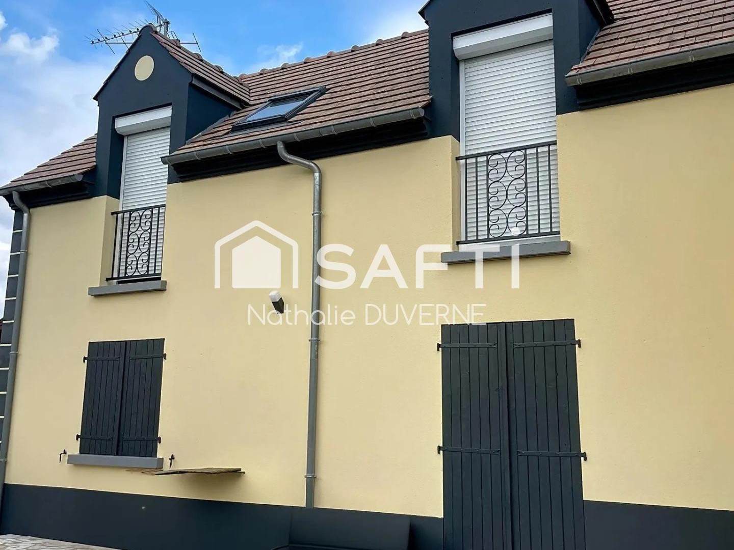 Maison 67 m2 - terrain 120 m2 - 2 chambres - proche tous commerces - écoles - RER D