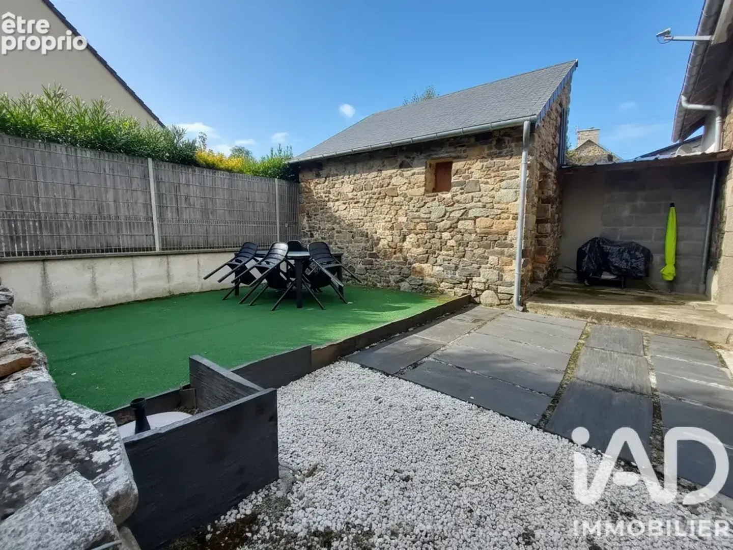 Maison à vendre - 4 pièces - 76m2 - Jullouville (50610)