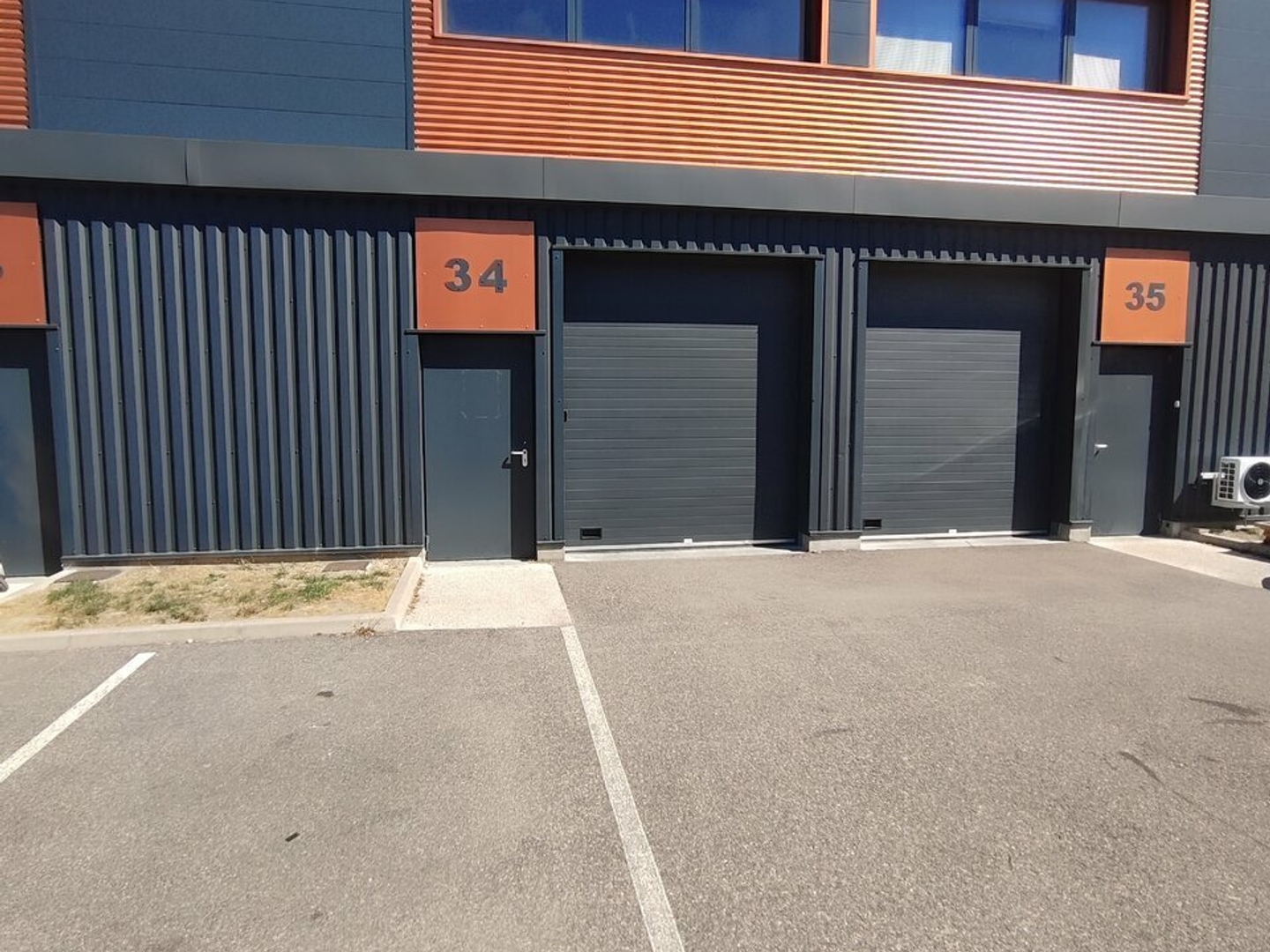LOCAL D'ACTIVITE à VENDRE