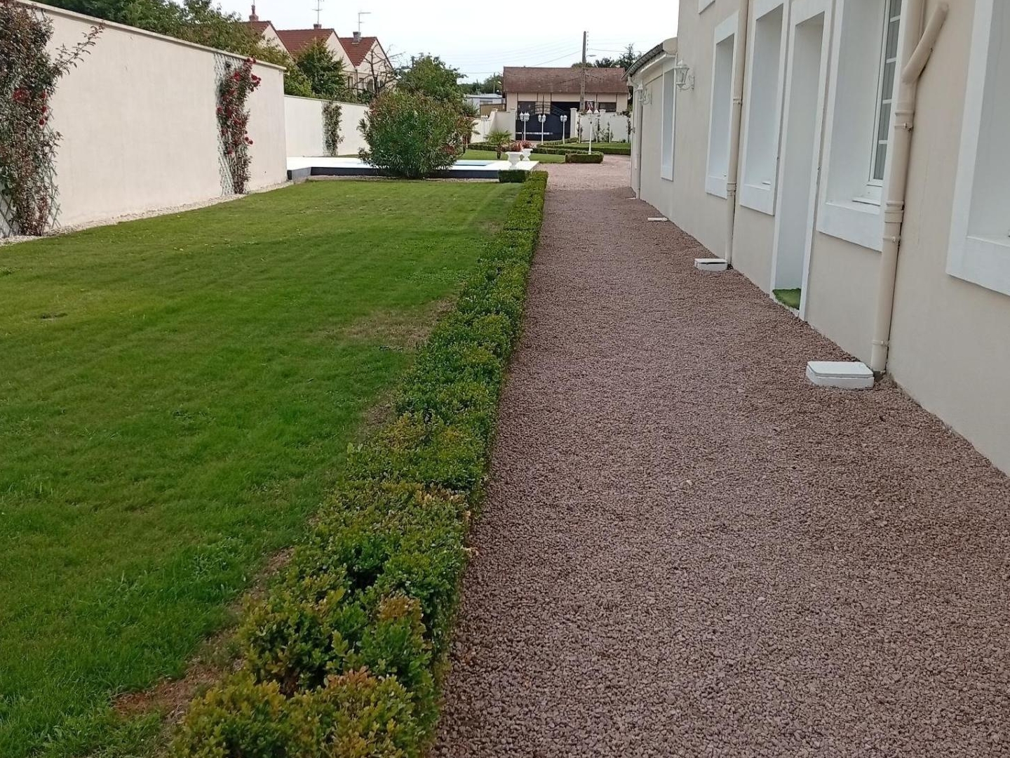 Maison à vendre - 311m2 - Varennes-Sur-Allier (03150)