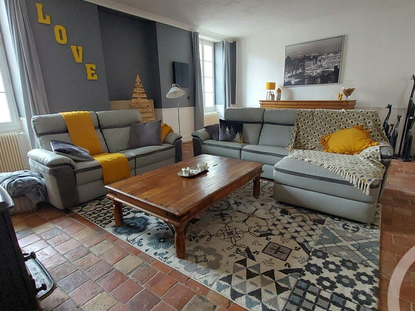 Maison à vendre - 7 pièces - 214m2 - Étais-La-Sauvin (89480)
