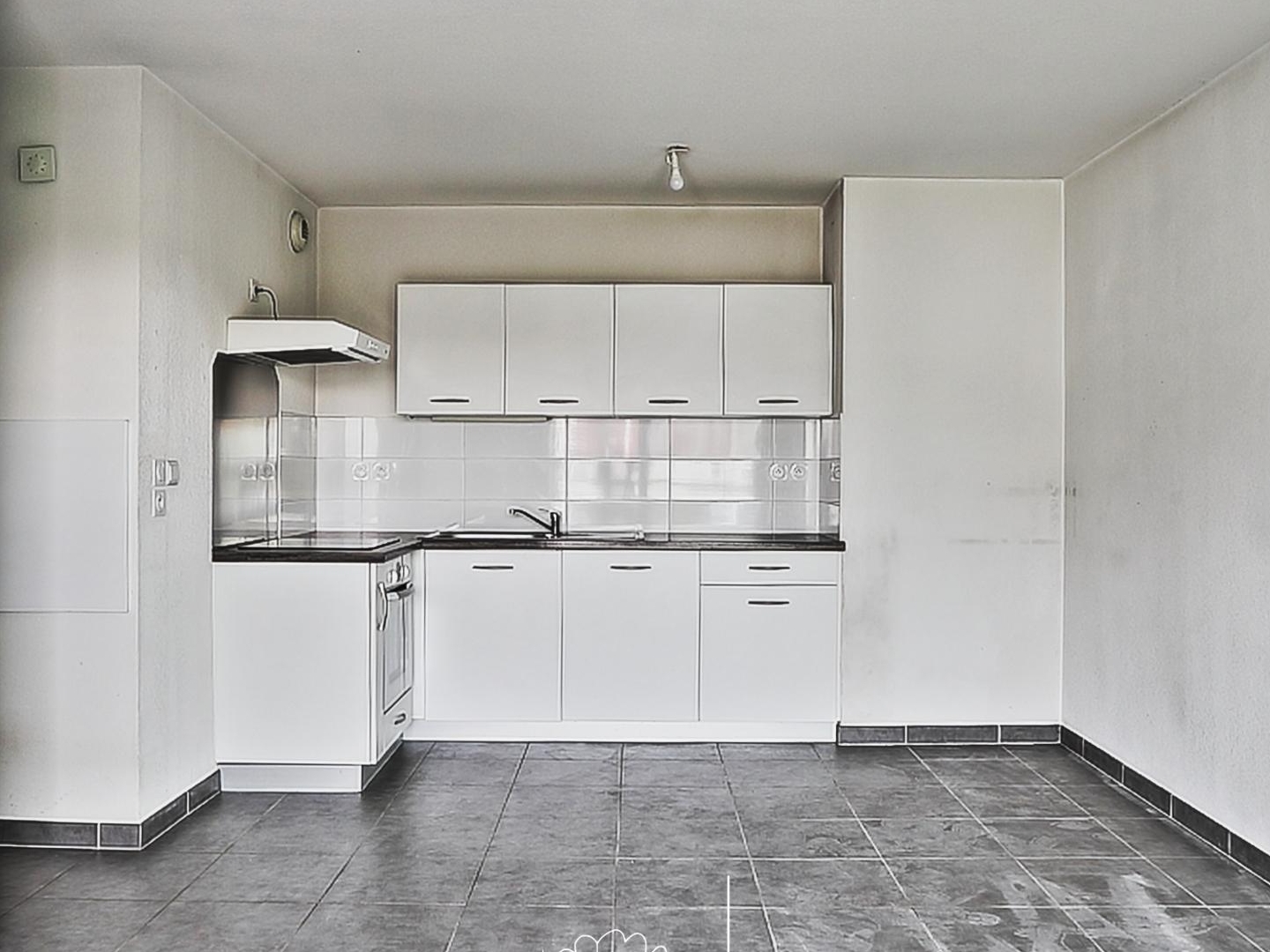 Appartement T2 avec terrasse et deux places de parking
