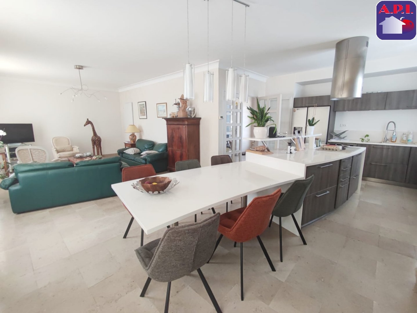 Maison à vendre - 9 pièces - 297m2 - Saint-Jean-Du-Falga (09100)