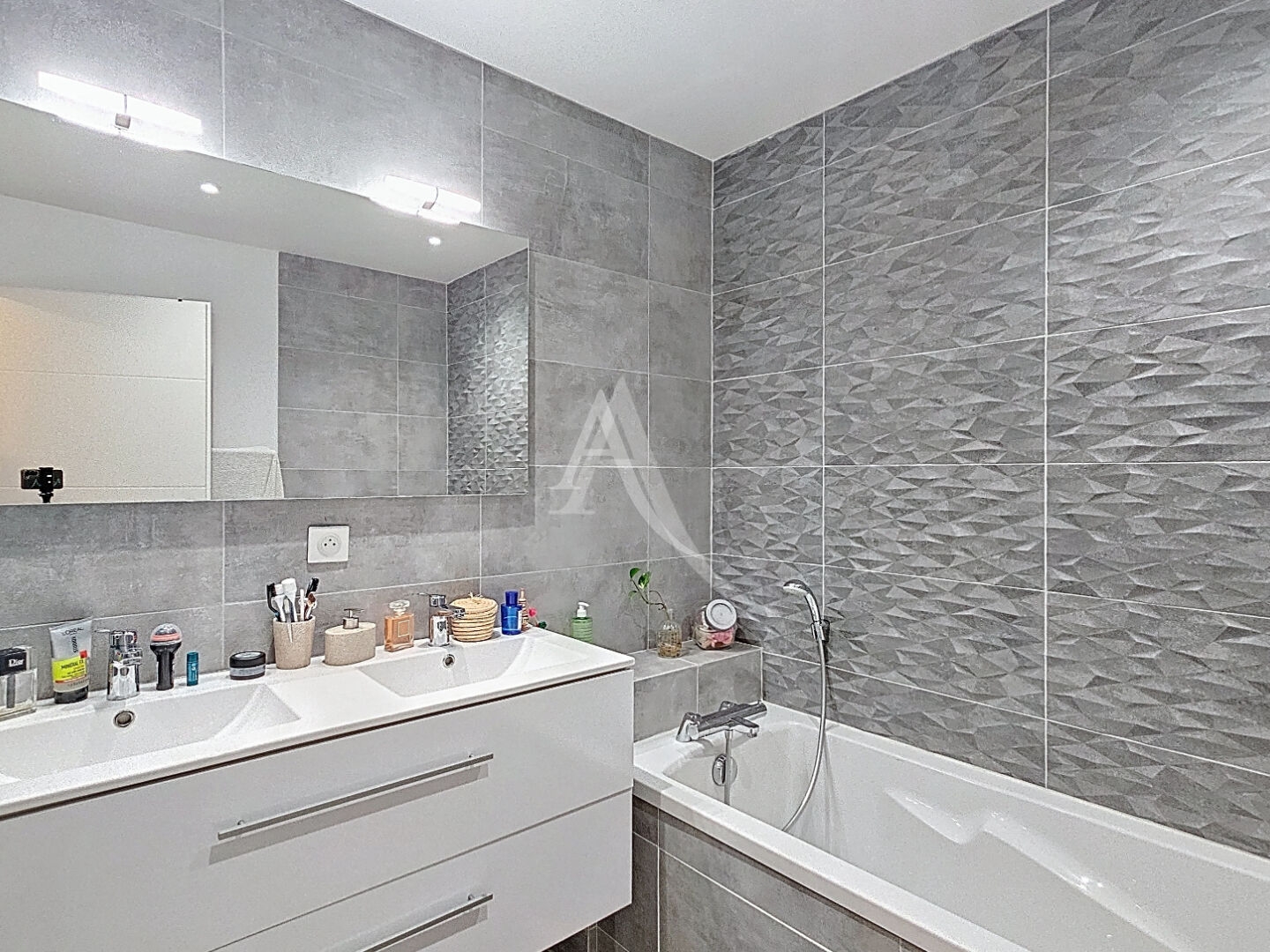 Maison à vendre - 6 pièces - 155m2 - Rouffiac-Tolosan (31180)
