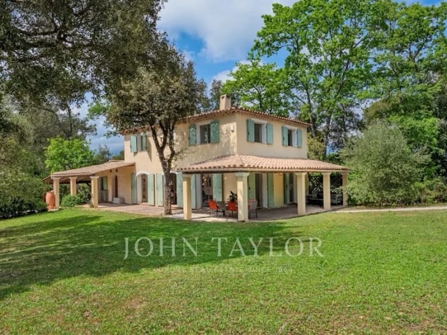 Maison à vendre - 10 pièces - 168m2 - Valbonne (06560)