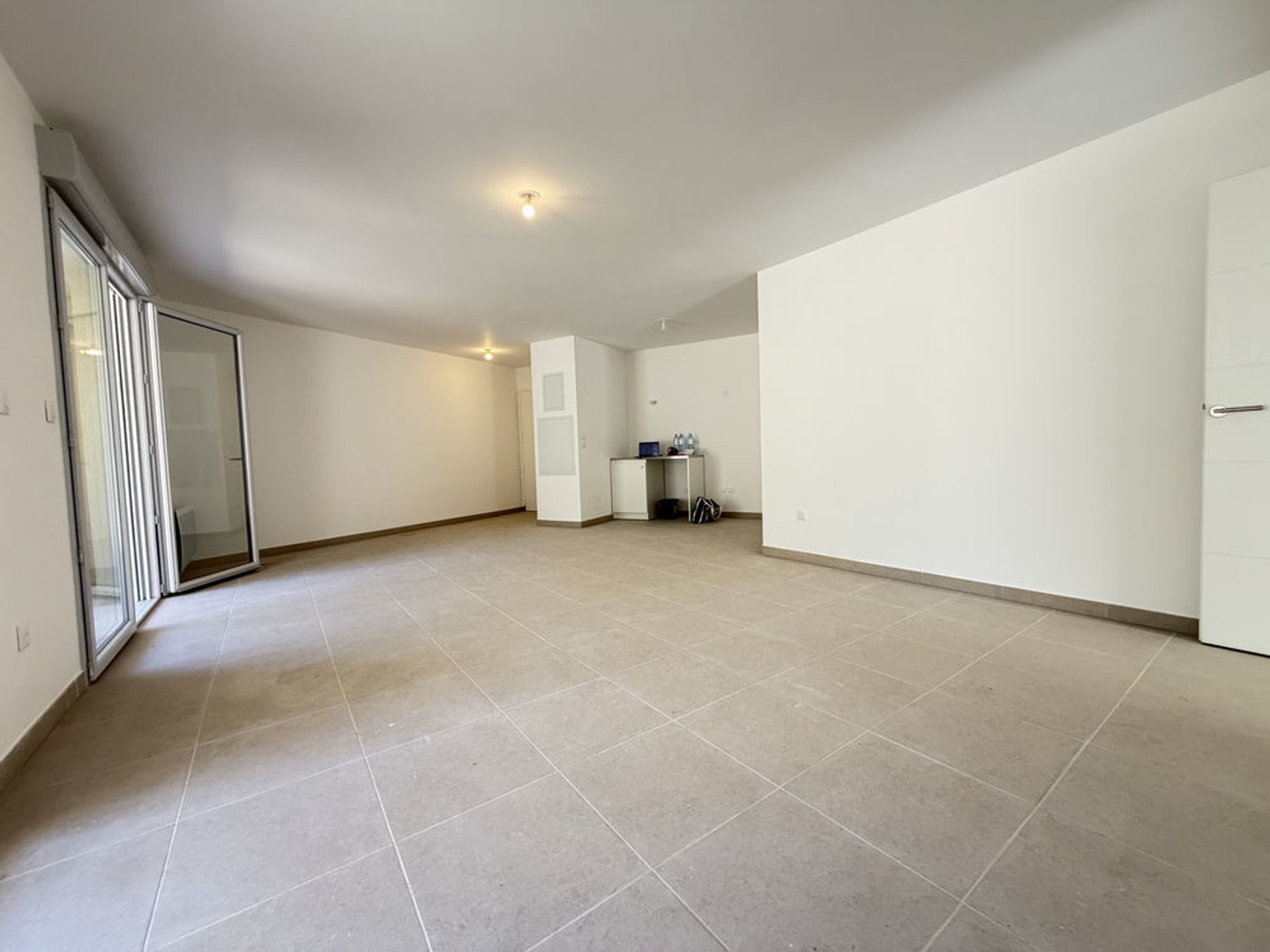 Appartement à vendre - 4 pièces - 87m2 - Meyrargues (13650)