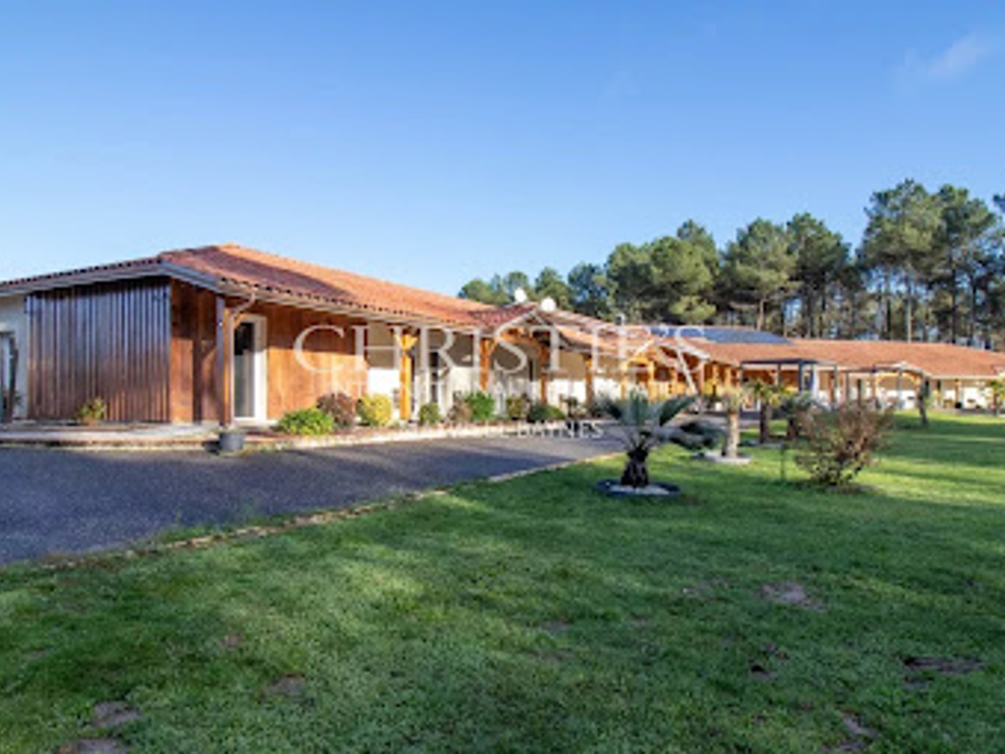 Magasin à vendre - 31 pièces - 1450m2 - Casteljaloux (47700)