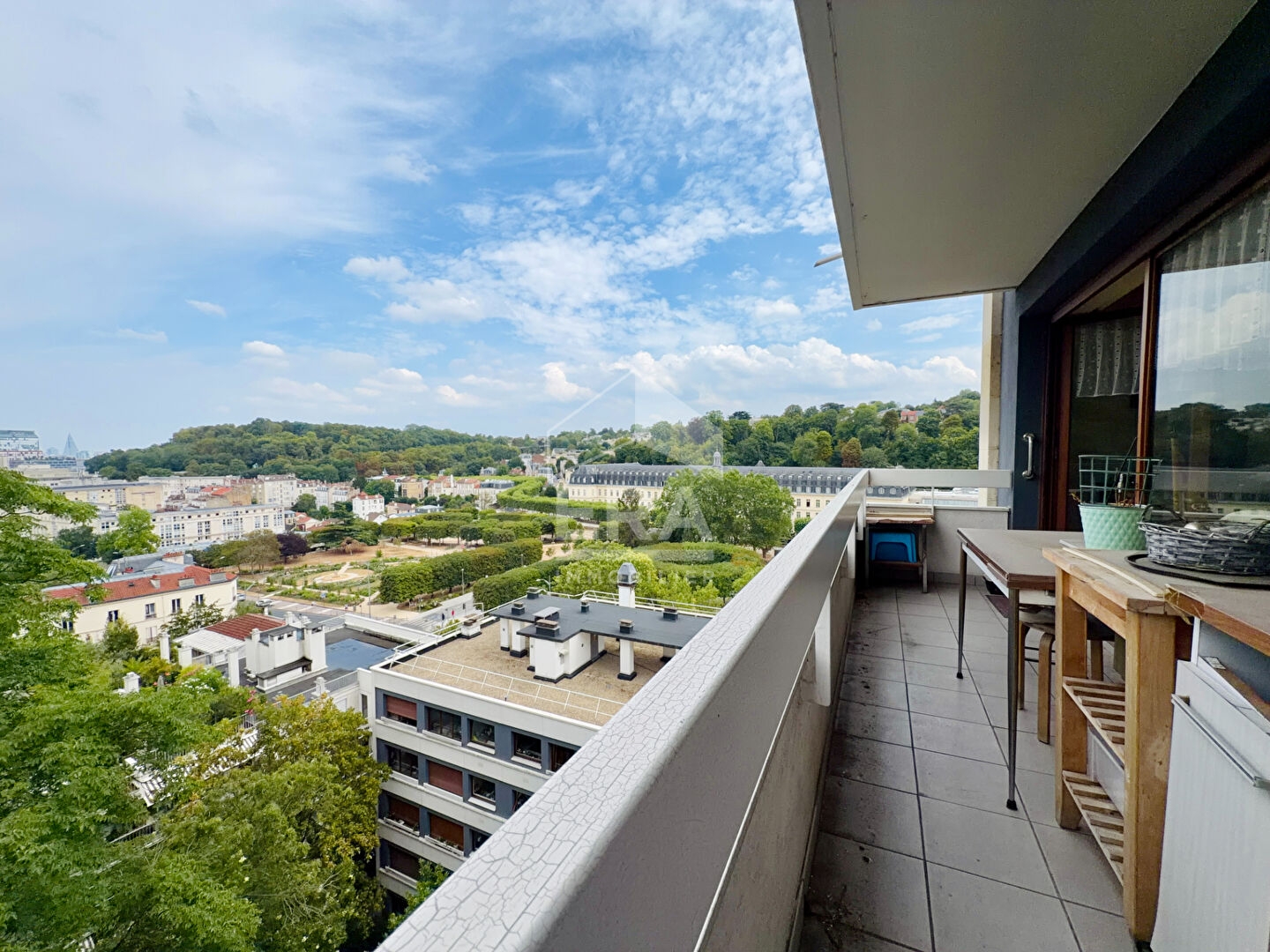 Appartement à vendre - 4 pièces - 96m2 - Sèvres (92310)