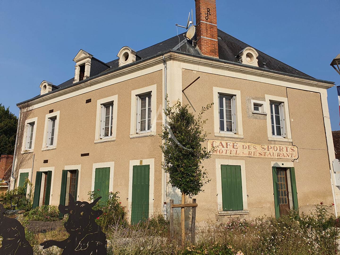 MAISON DE BOURG À VENDRE PROCHE SAINT AIGNAN