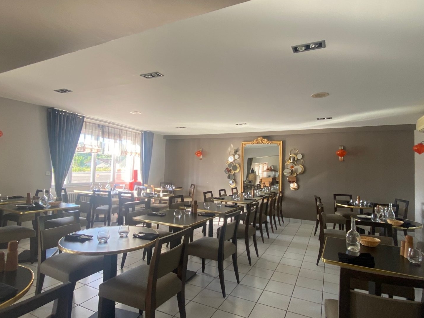 Murs et Fonds d'un hôtel/restaurant proche de LIMOGES !