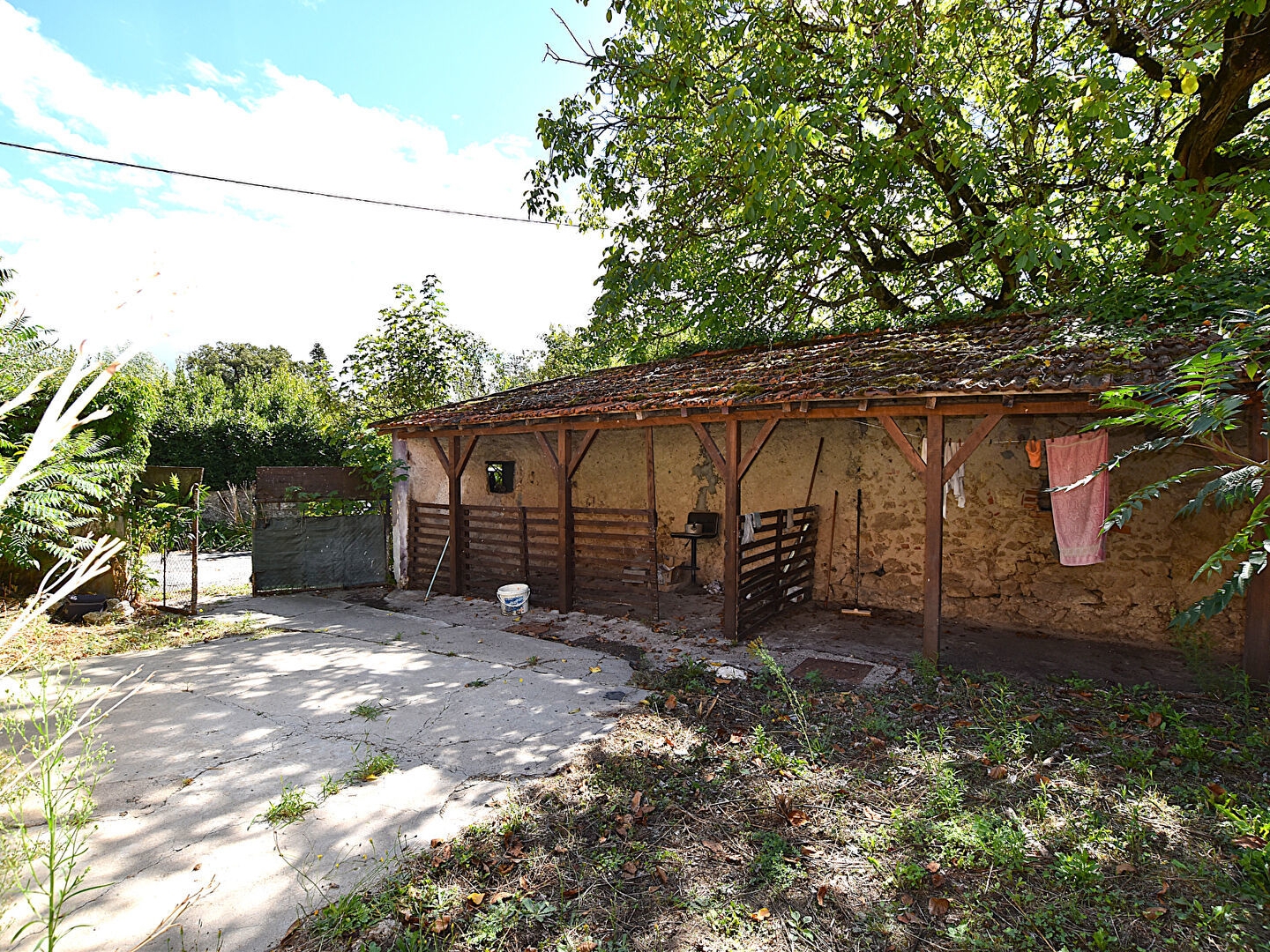 Immeuble à vendre - 9 pièces - 194m2 - Saint-Gérand-Le-Puy (03150)