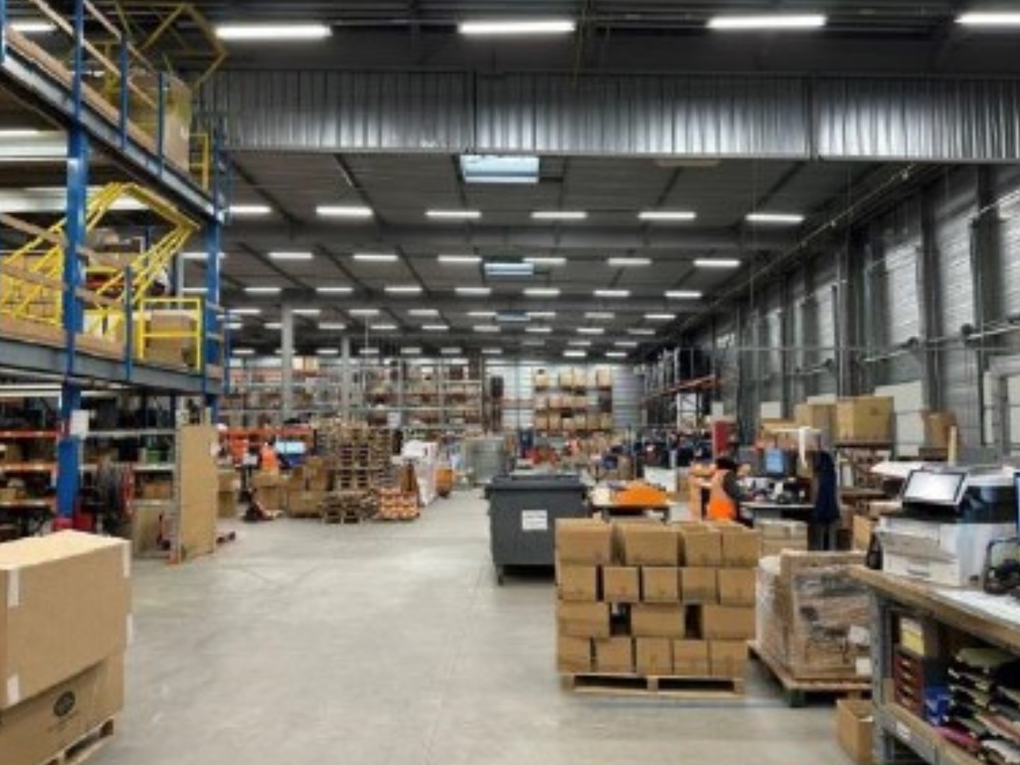 Locaux à vendre - 6168m2 - Fay-Aux-Loges (45450)