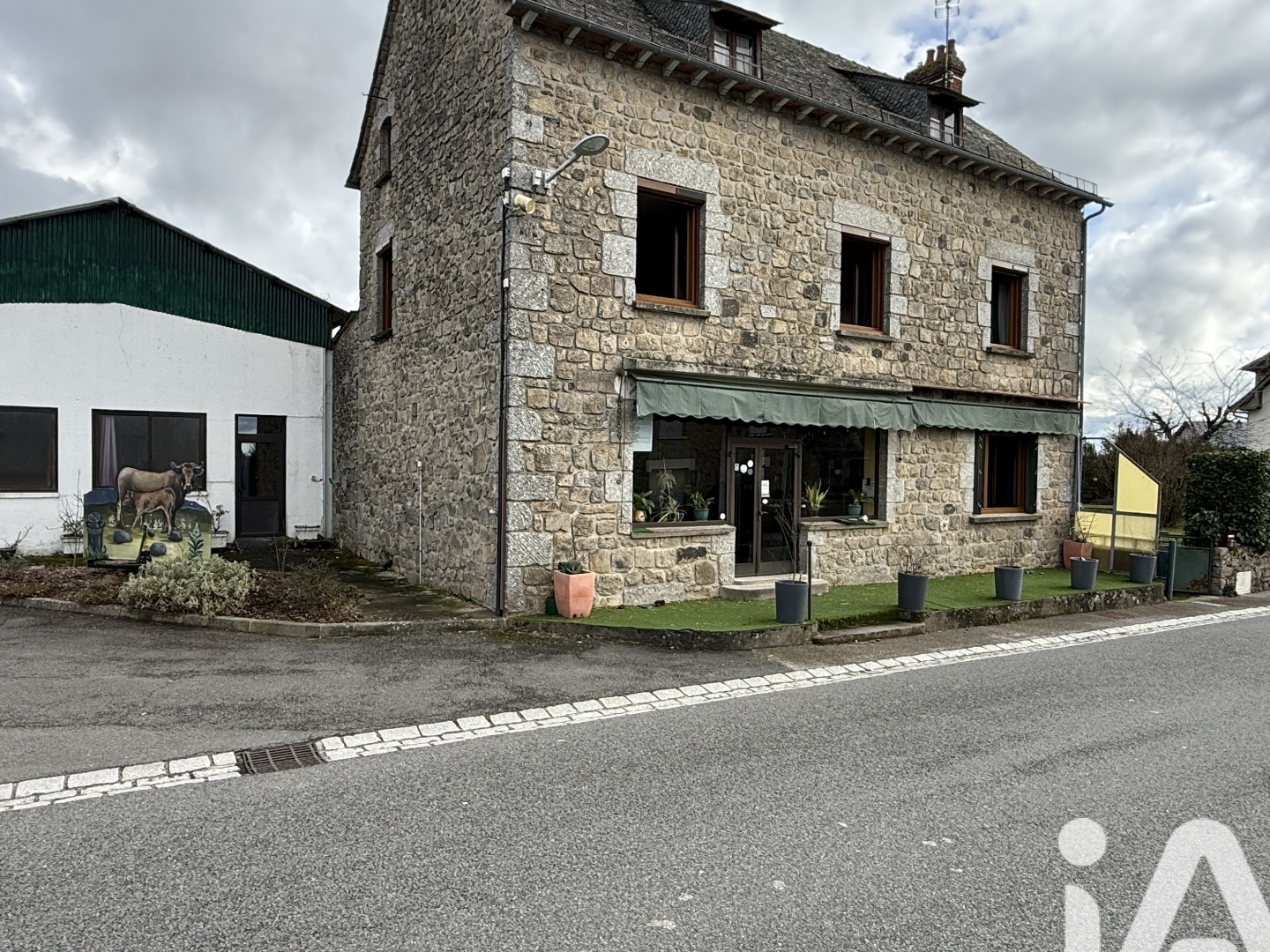 Maison 9 pièces 273 m²