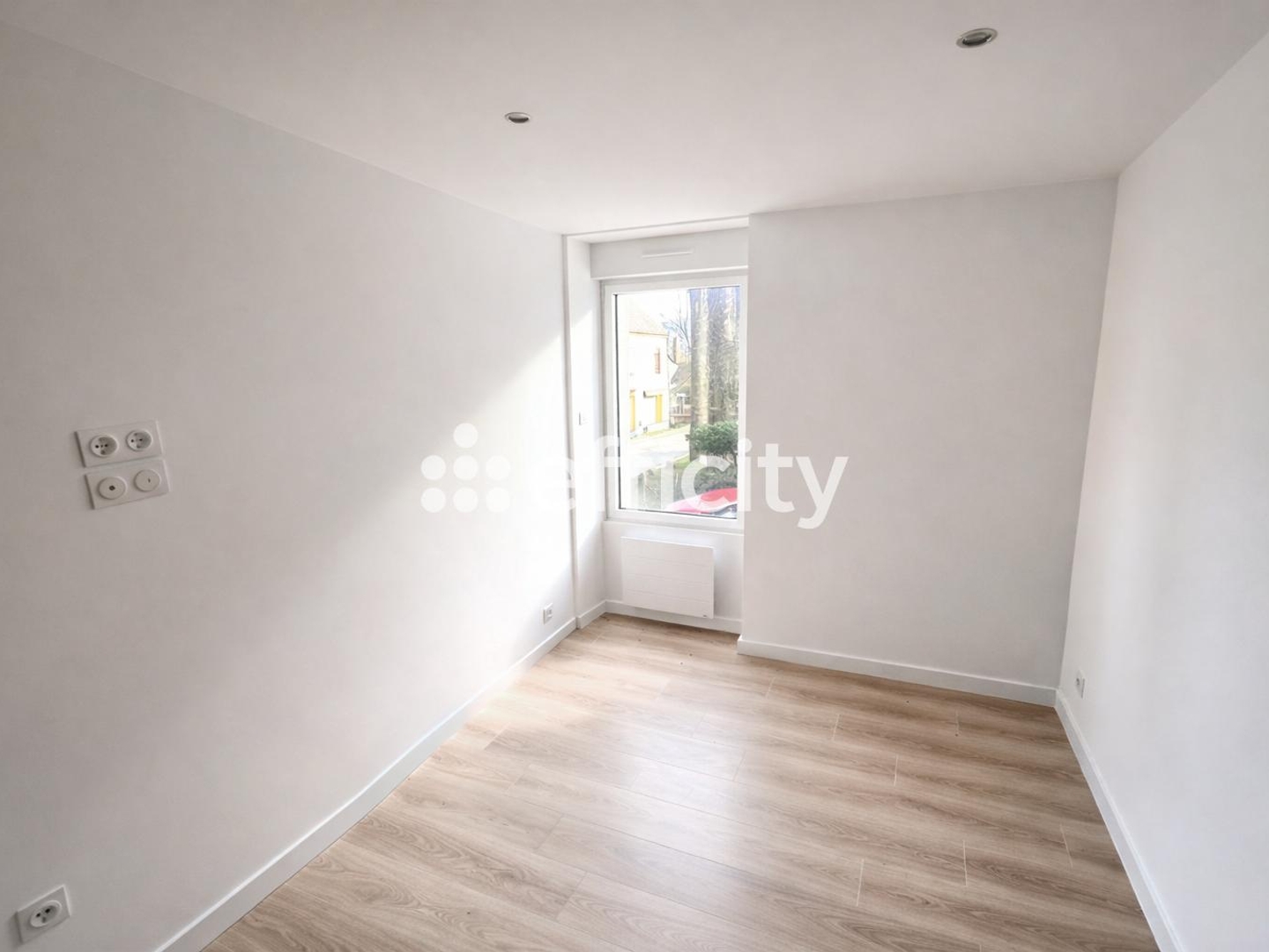 Locaux à vendre - 3 pièces - 60m2 - Nozay (44170)