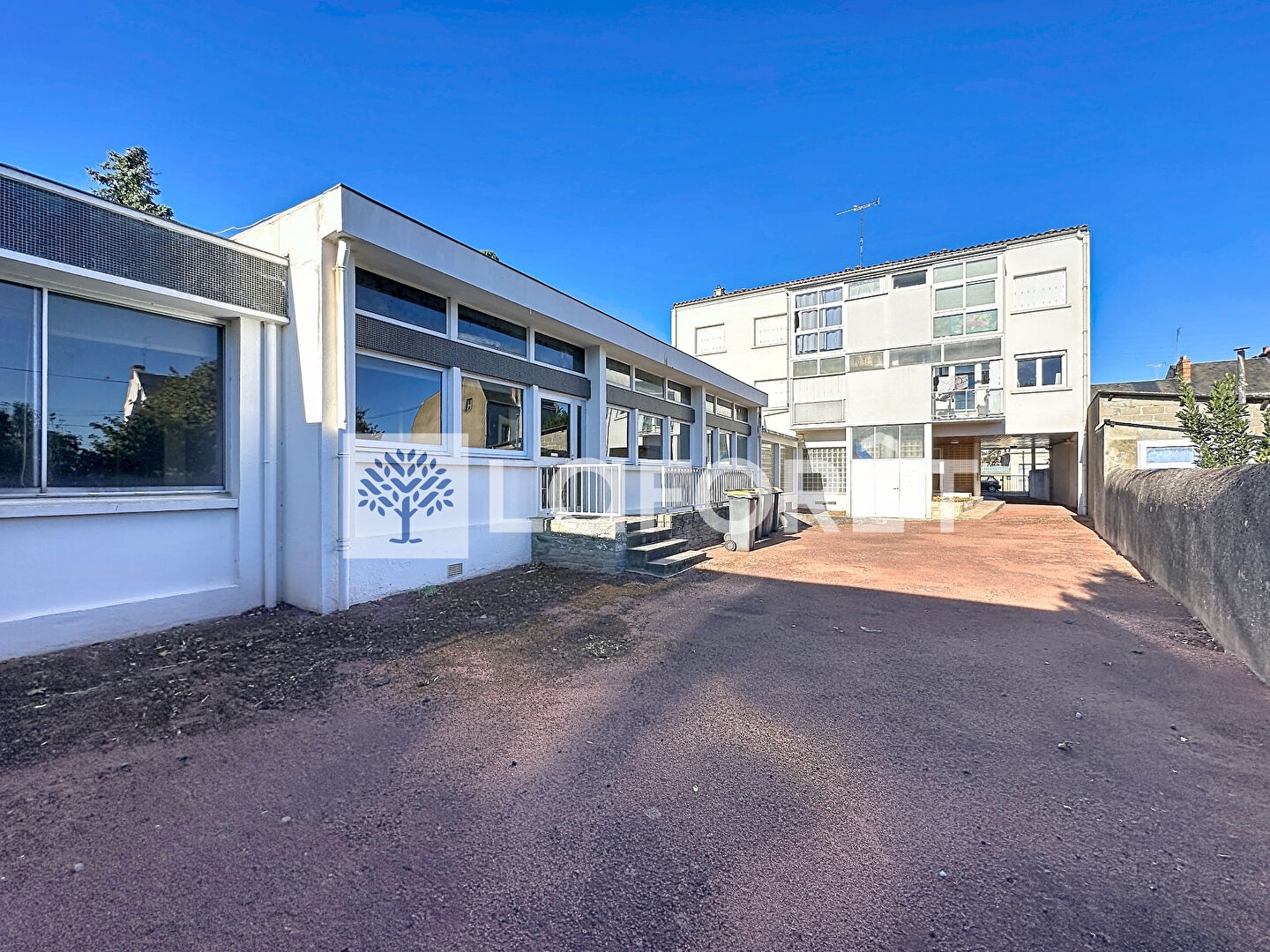 Locaux à vendre - 224m2 - Thouars (79100)