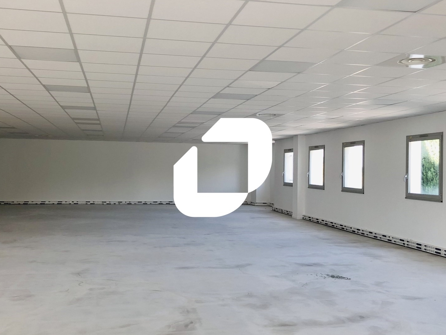 Locaux à vendre - 326m2 - Saint-Priest (69800)