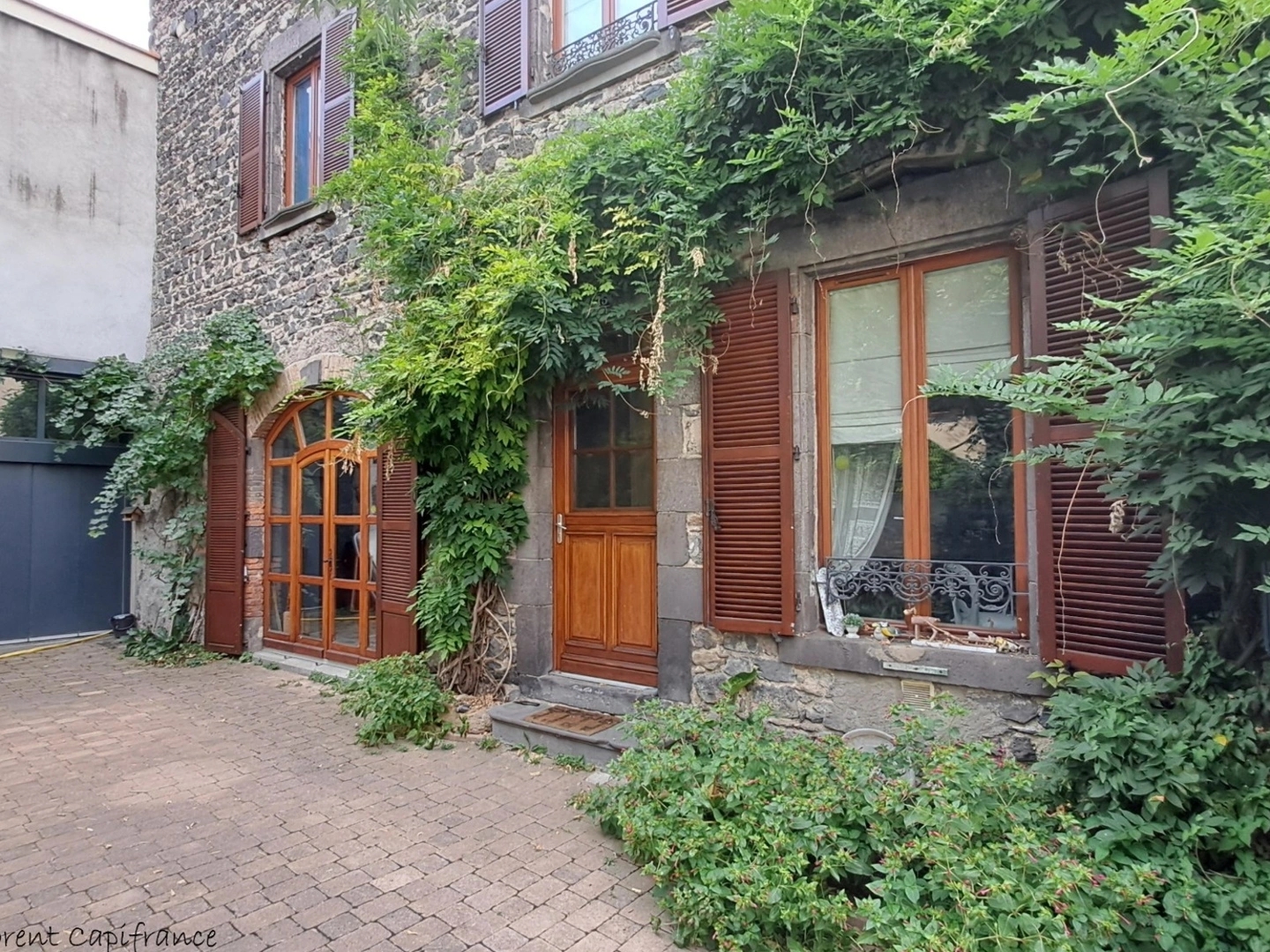 Maison à vendre - 7 pièces - 262m2 - Aubière (63170)