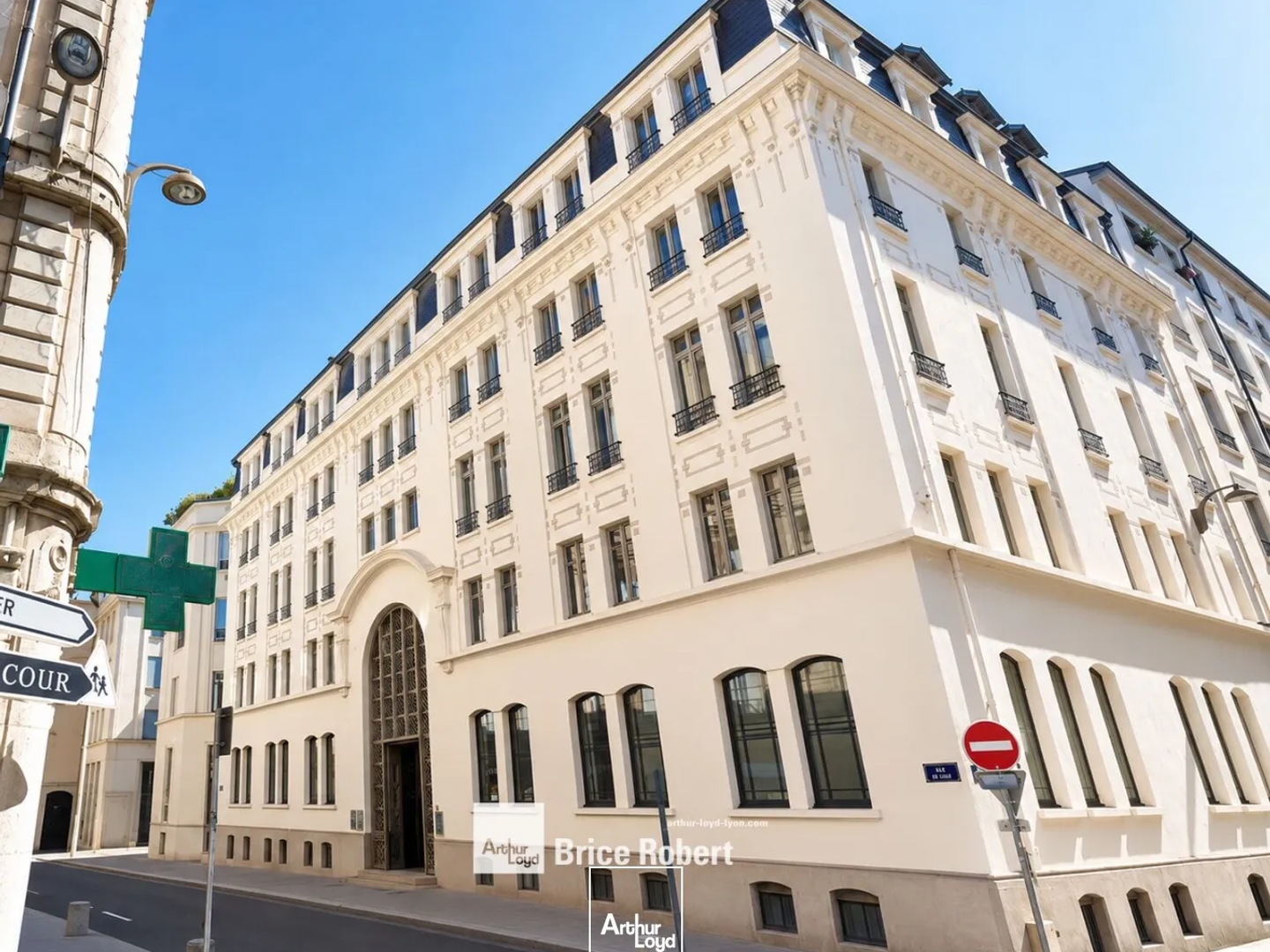 Bureaux à vendre à Lyon 2ème Ainay avec belle hauteur sous plafond