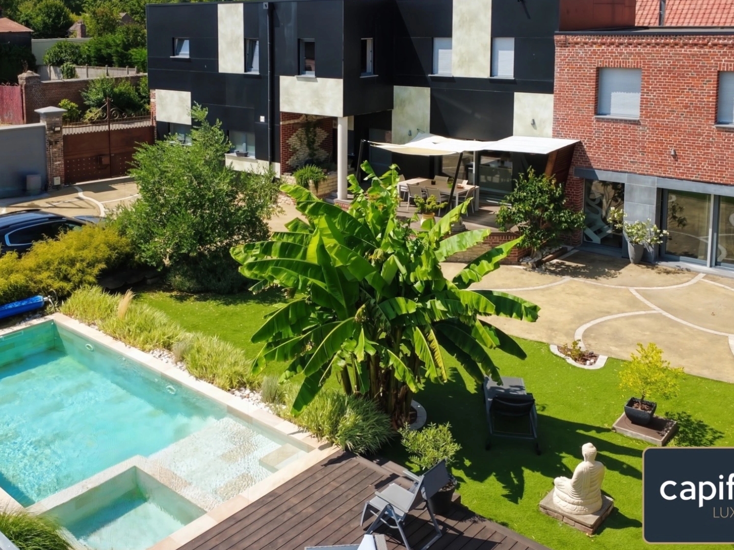 Propriété 8 pièces 239 m²