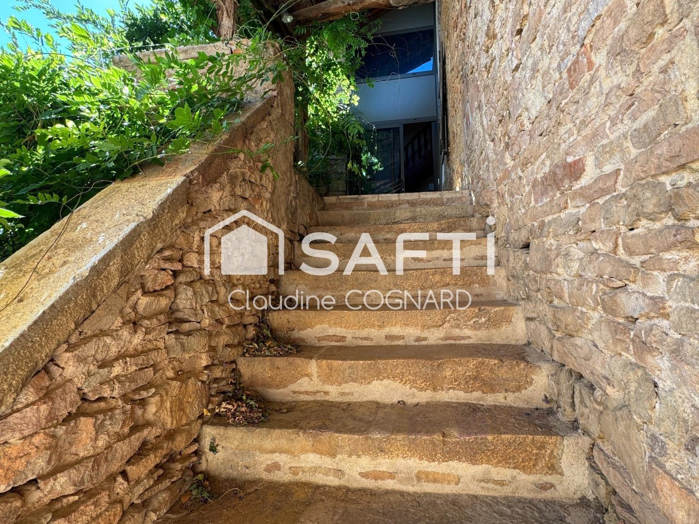 Maison à vendre - 3 pièces - 65m2 - Vergisson (71960)
