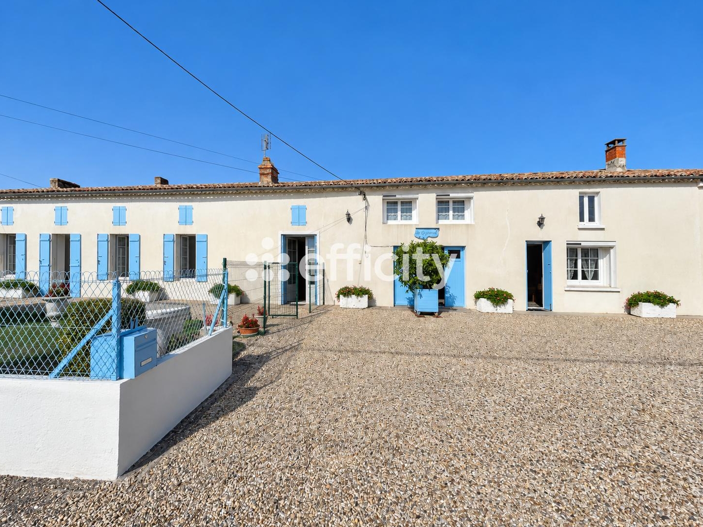 Maison 8 pièces 218 m²