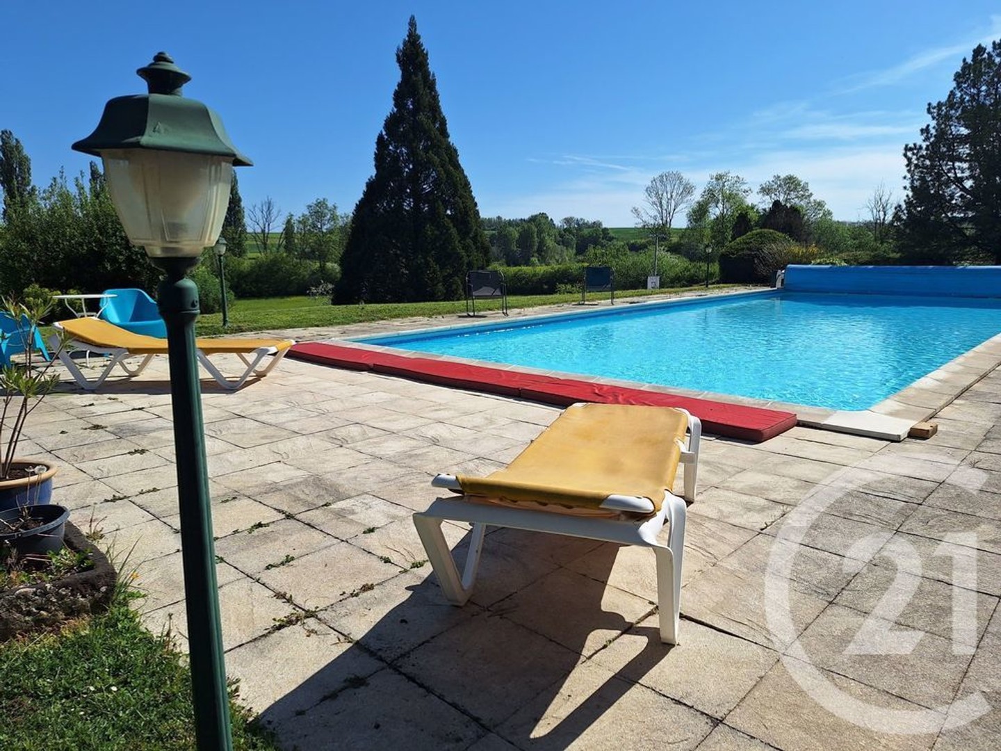 Maison à vendre - 8 pièces - 366m2 - Chemilly (70360)