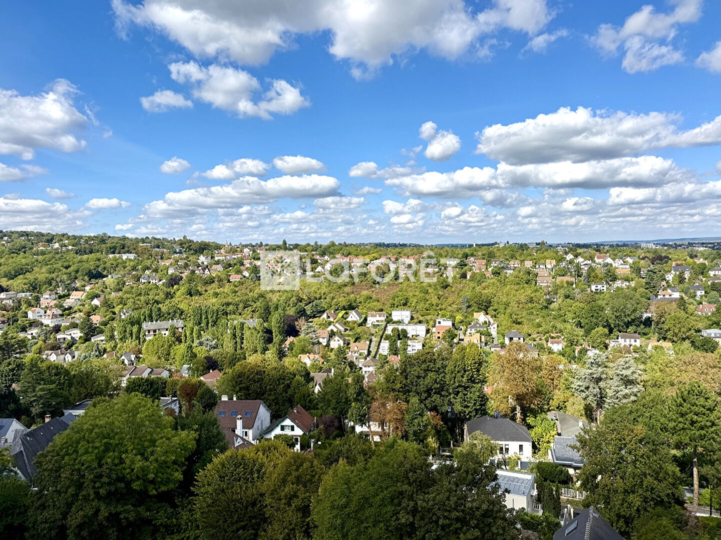 Appartement à vendre - 5 pièces - 94m2 - Marly-Le-Roi (78160)