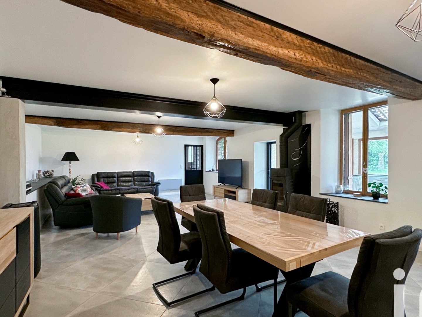 Maison 5 pièces 220 m²