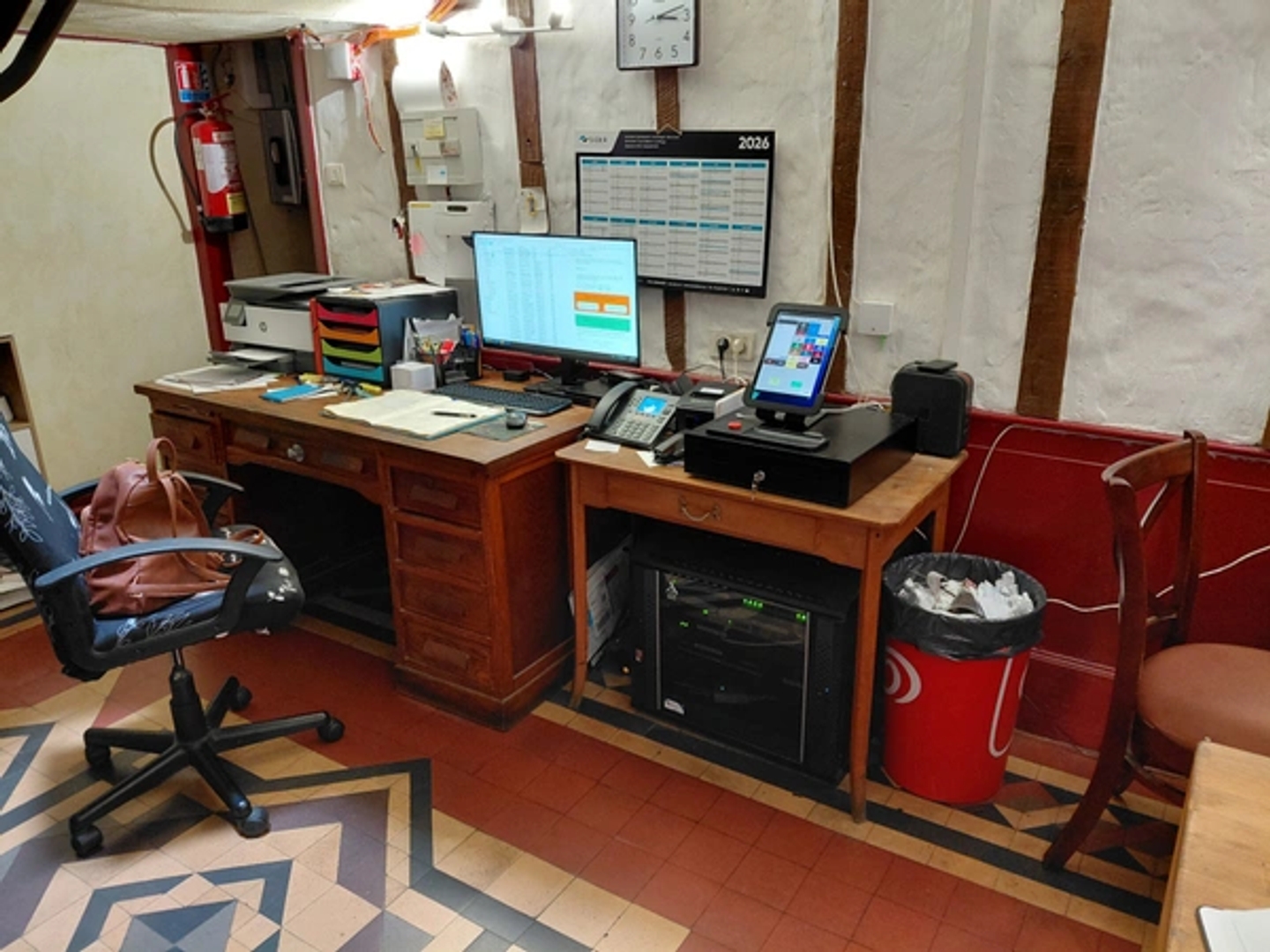 Magasin à vendre - 24 pièces - Mirande (32300)