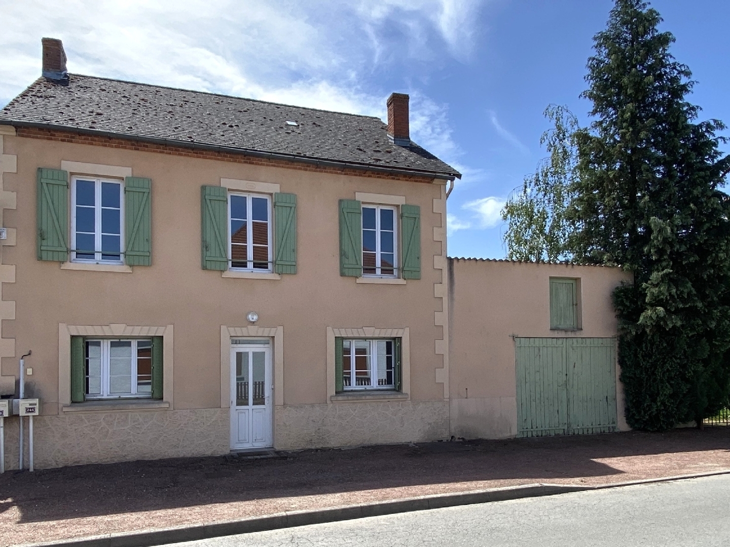 Maison à vendre - 6 pièces - 123m2 - Digoin (71160)