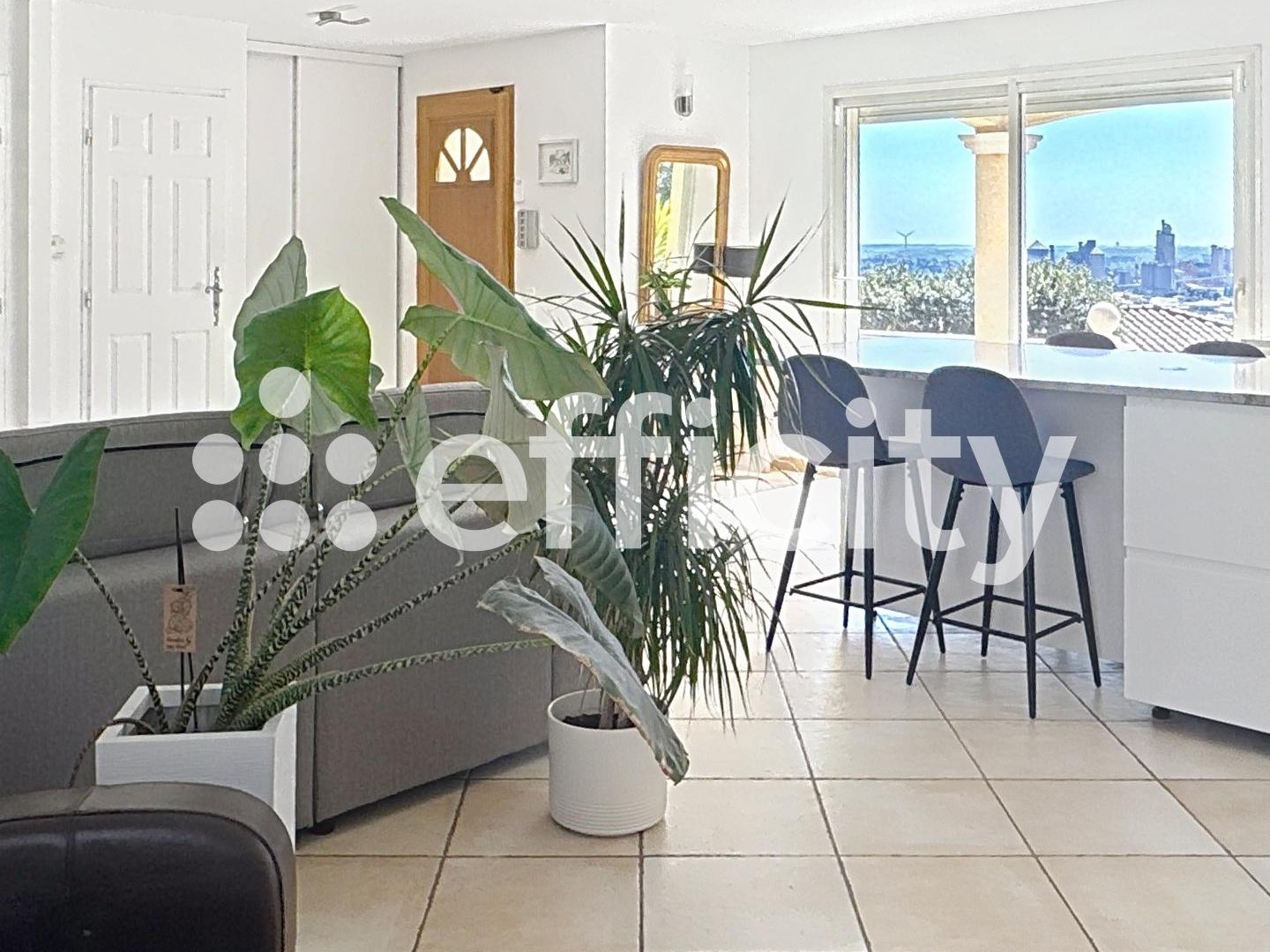 Maison à vendre - 10 pièces - 253m2 - Beaucaire (30300)