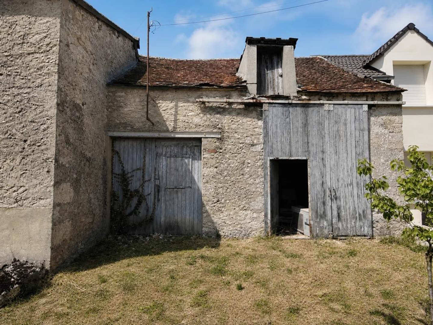 Maison à vendre - 1 pièce - 267m2 - Beaumont-Du-Gâtinais (77890)